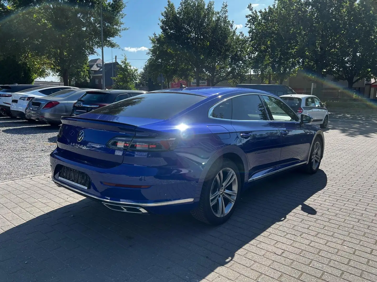 Volkswagen Arteon 2.0 TDi SCR R-Line DSG/Navi/Carplay/Cam Bleu - 2