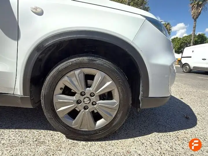 Suzuki Vitara 1.4 GLE Mild Hybrid 2021, foto 25