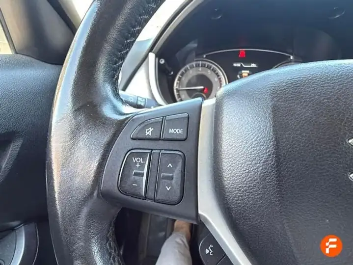 Suzuki Vitara 1.4 GLE Mild Hybrid 2021, foto 16