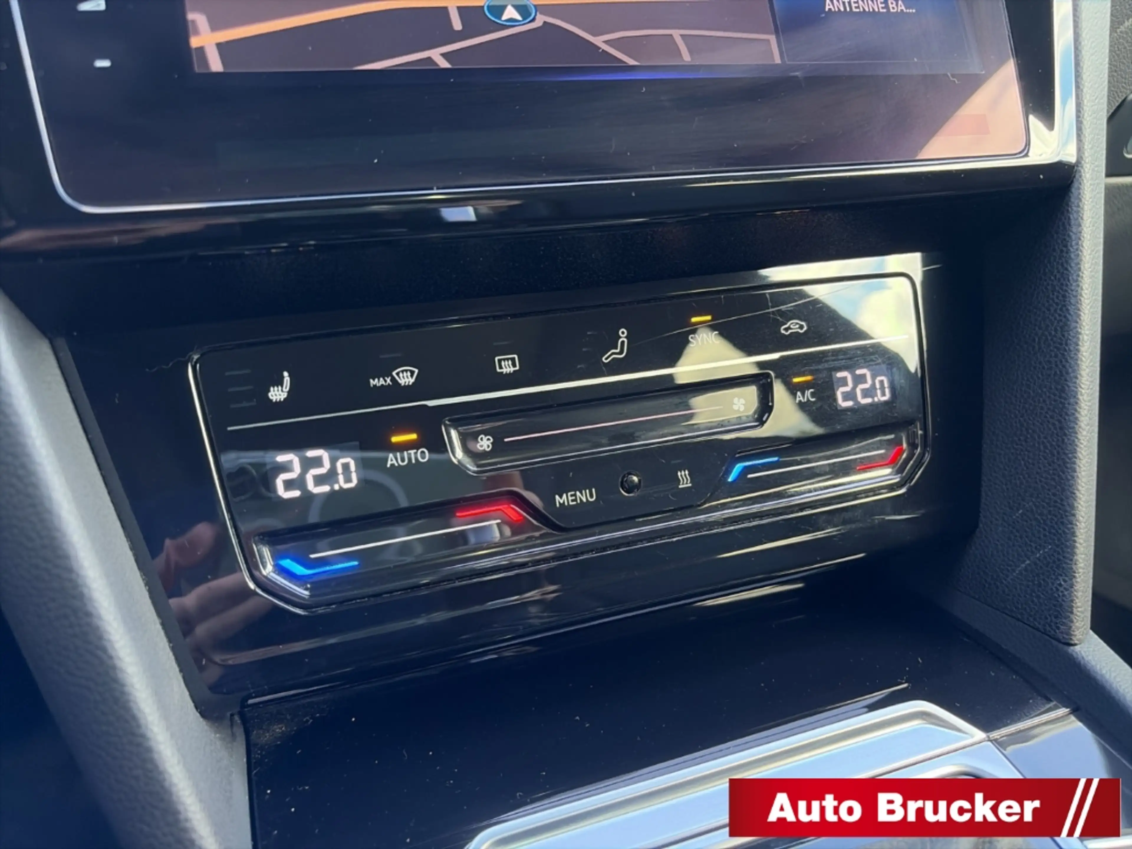 Volkswagen Arteon Shooting Brake R-Line 2.0 TDI 4Motion AHK+PANO+MAT — photo 12