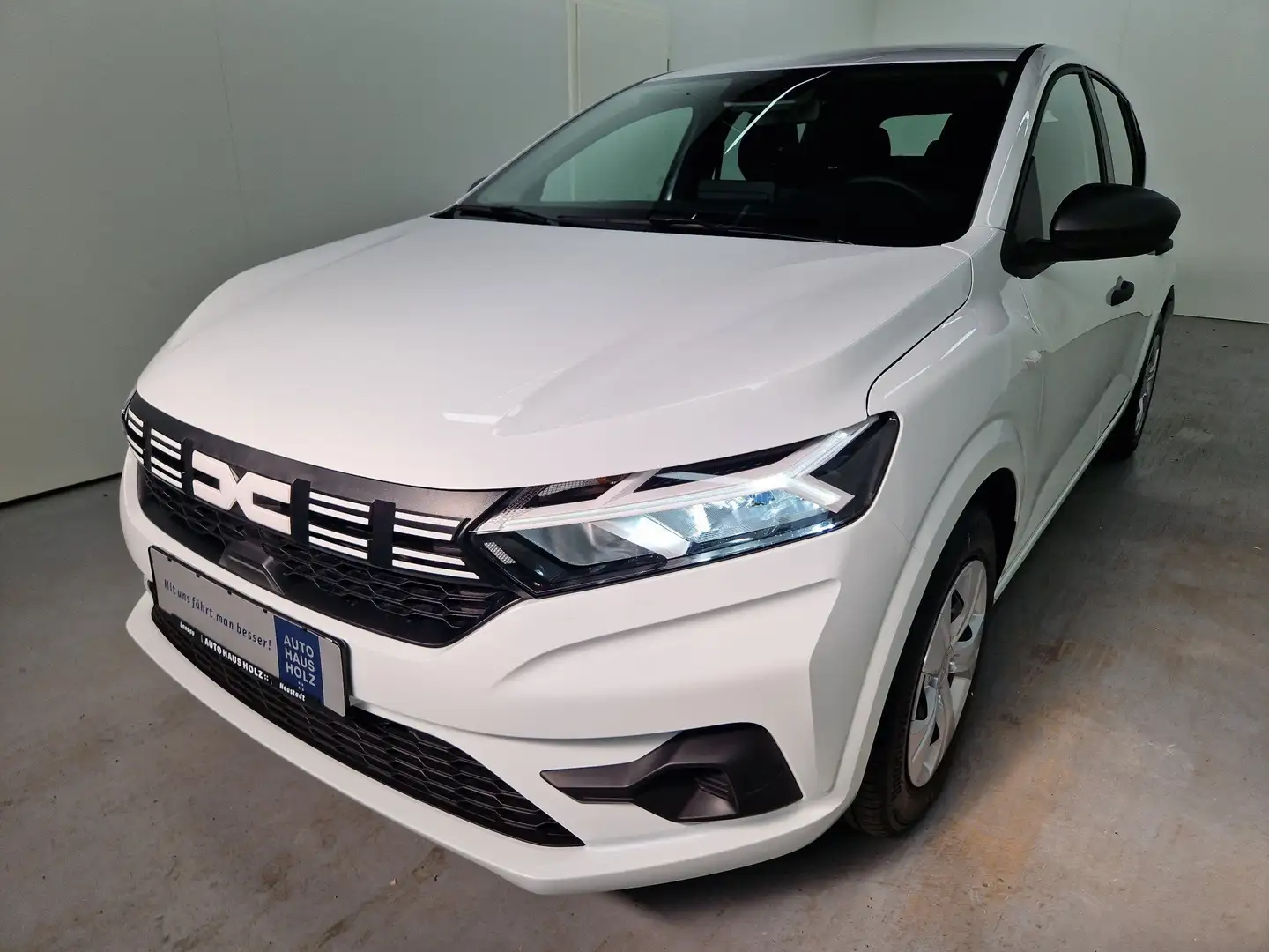 Dacia Sandero Essential ECO-G 100 Tempopilot Blanc - 1