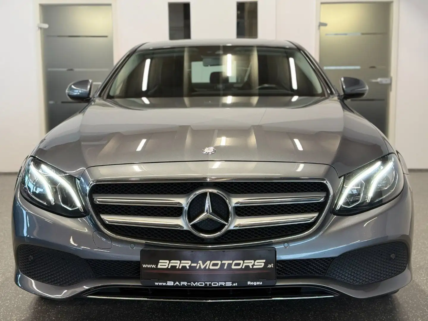 Mercedes-Benz E 200 E-Klasse E 200 d Avantgarde*TOP-GEPFLEGT* Grau - 2