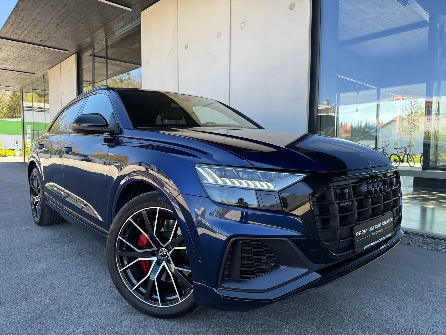 Audi Q8 55 TFSI e quattro 3x S-Line, Kamera, HeadUp, LED Blau - 1