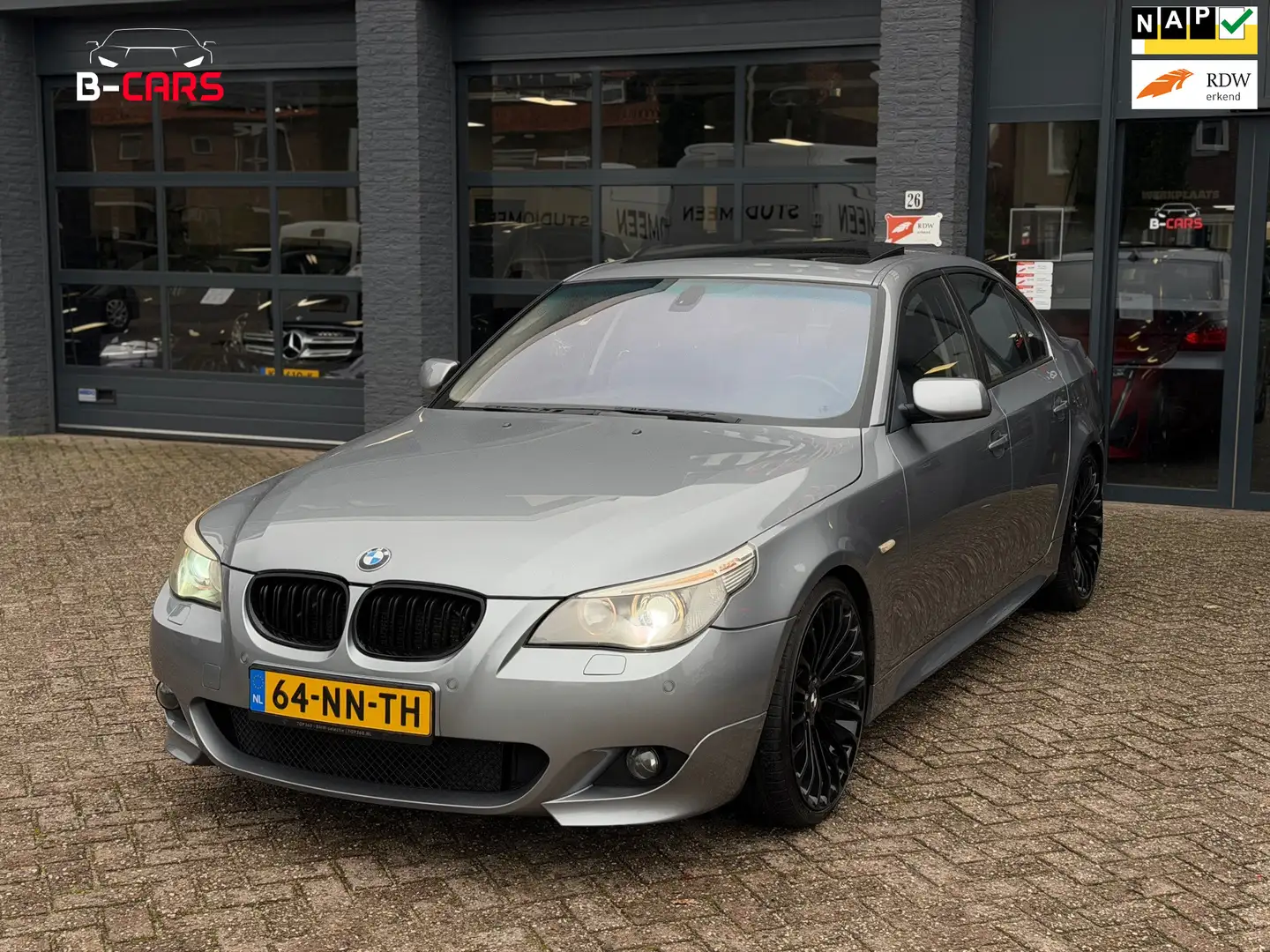 BMW 545 5-serie 545i Executive M Pakket|Xenon|Leer|Stoelvw Šedá - 1