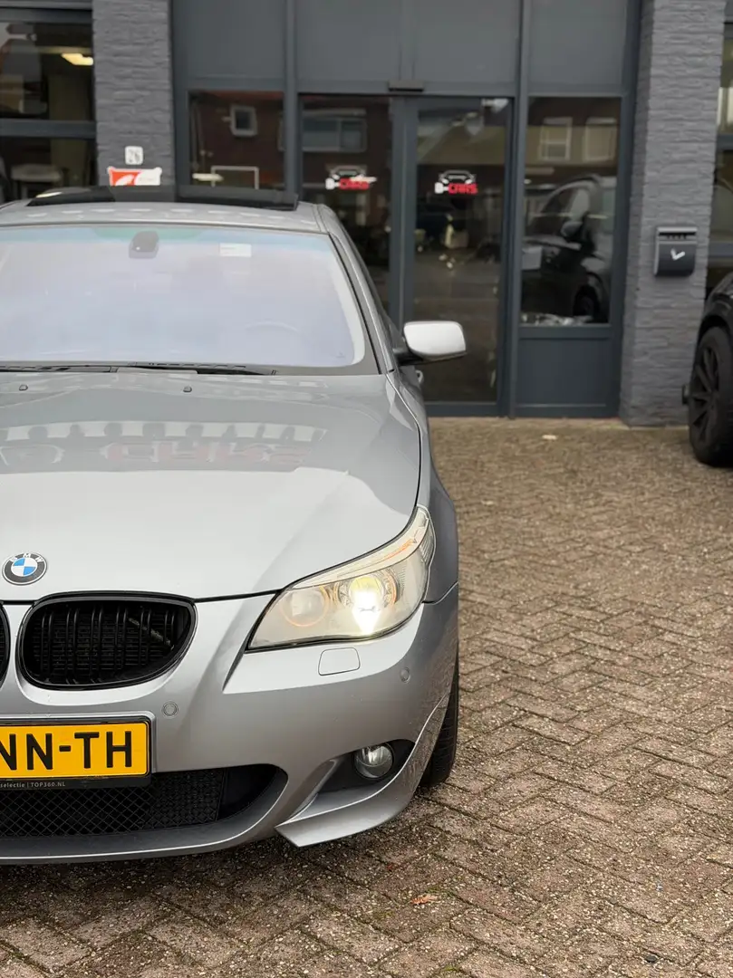 BMW 545 5-serie 545i Executive M Pakket|Xenon|Leer|Stoelvw Šedá - 2