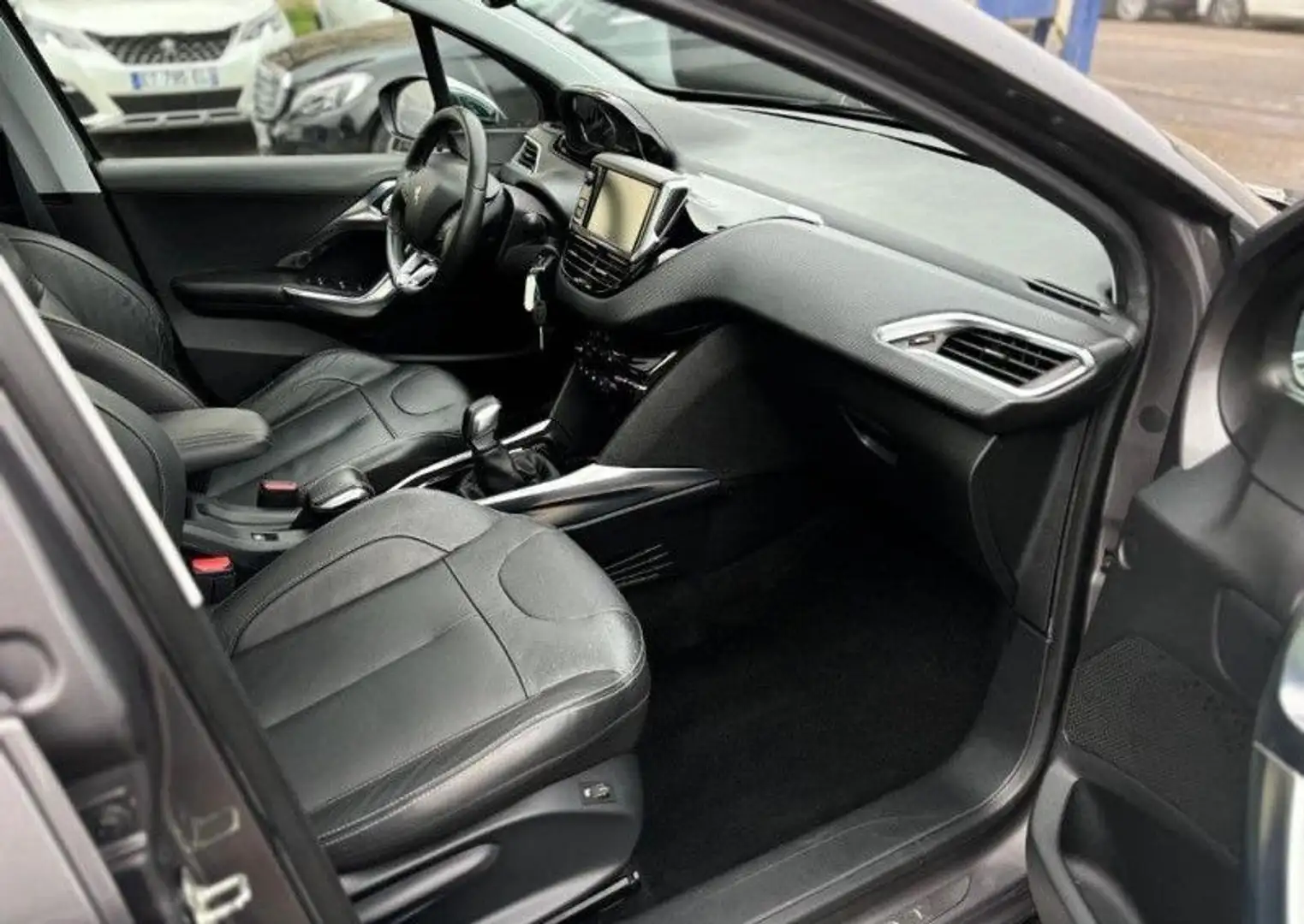 Peugeot 2008 1.6 E-HDI92 FAP FELINE TITANE Gris - 2
