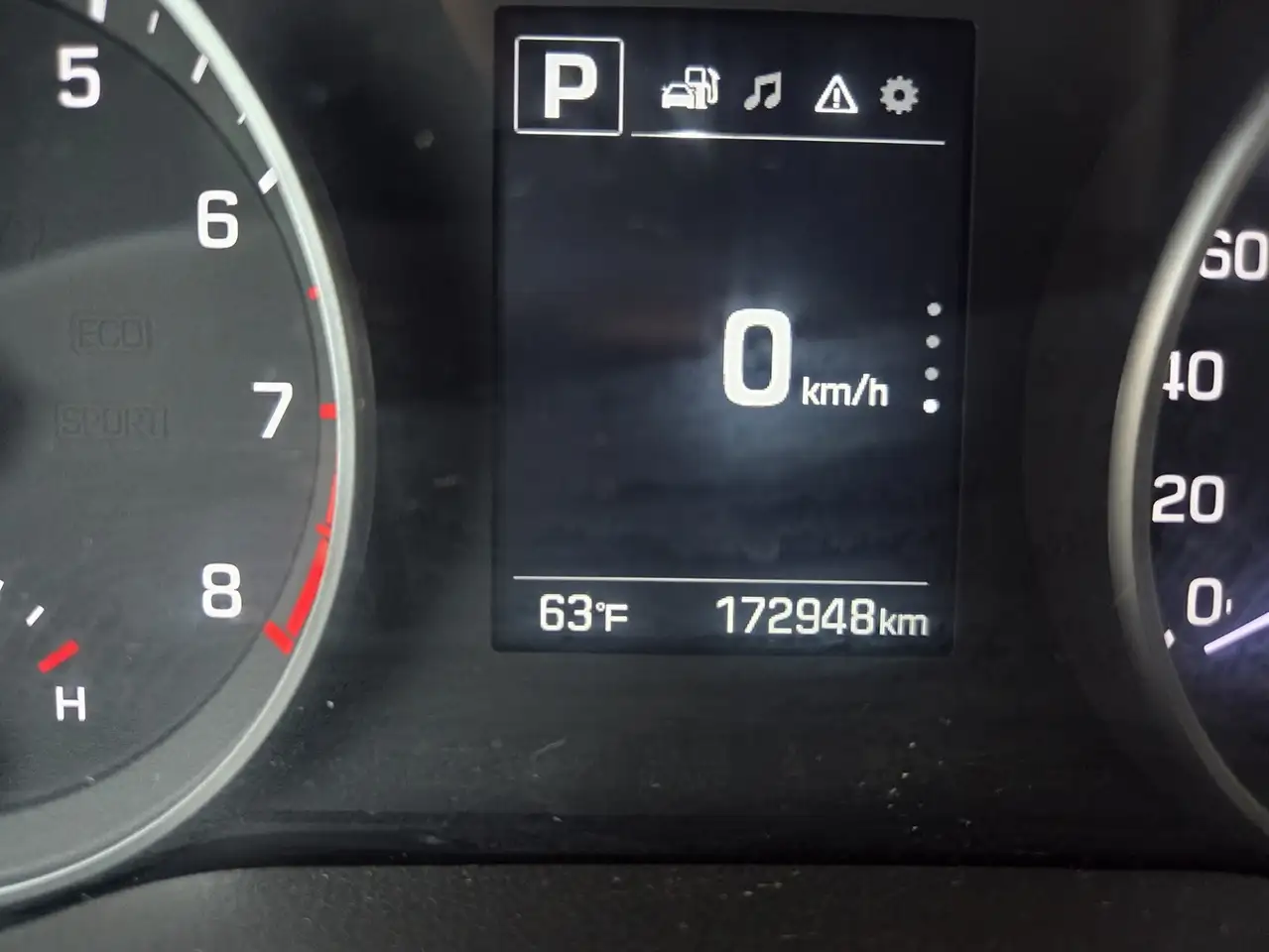 Hyundai ELANTRA снимка Hyundai ELANTRA