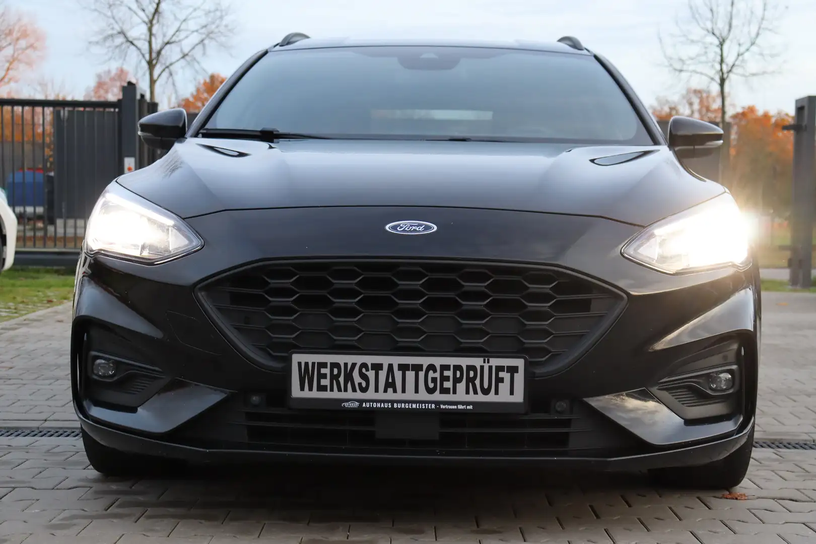 Ford Focus ST-Line X 2.0 *Automatik*LED*Keyless*Kam*SHZ*LKH* Negro - 2