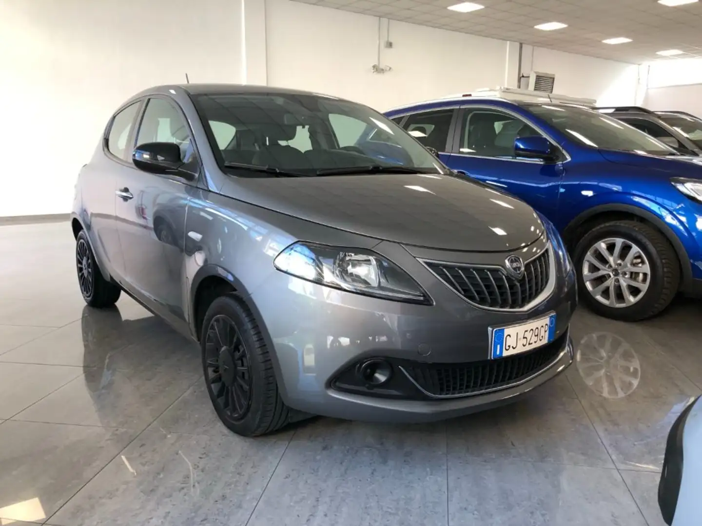 Lancia Ypsilon 1.0 FireFly 5 porte S&S Hybrid Silver PREZZO REALE Grigio - 1
