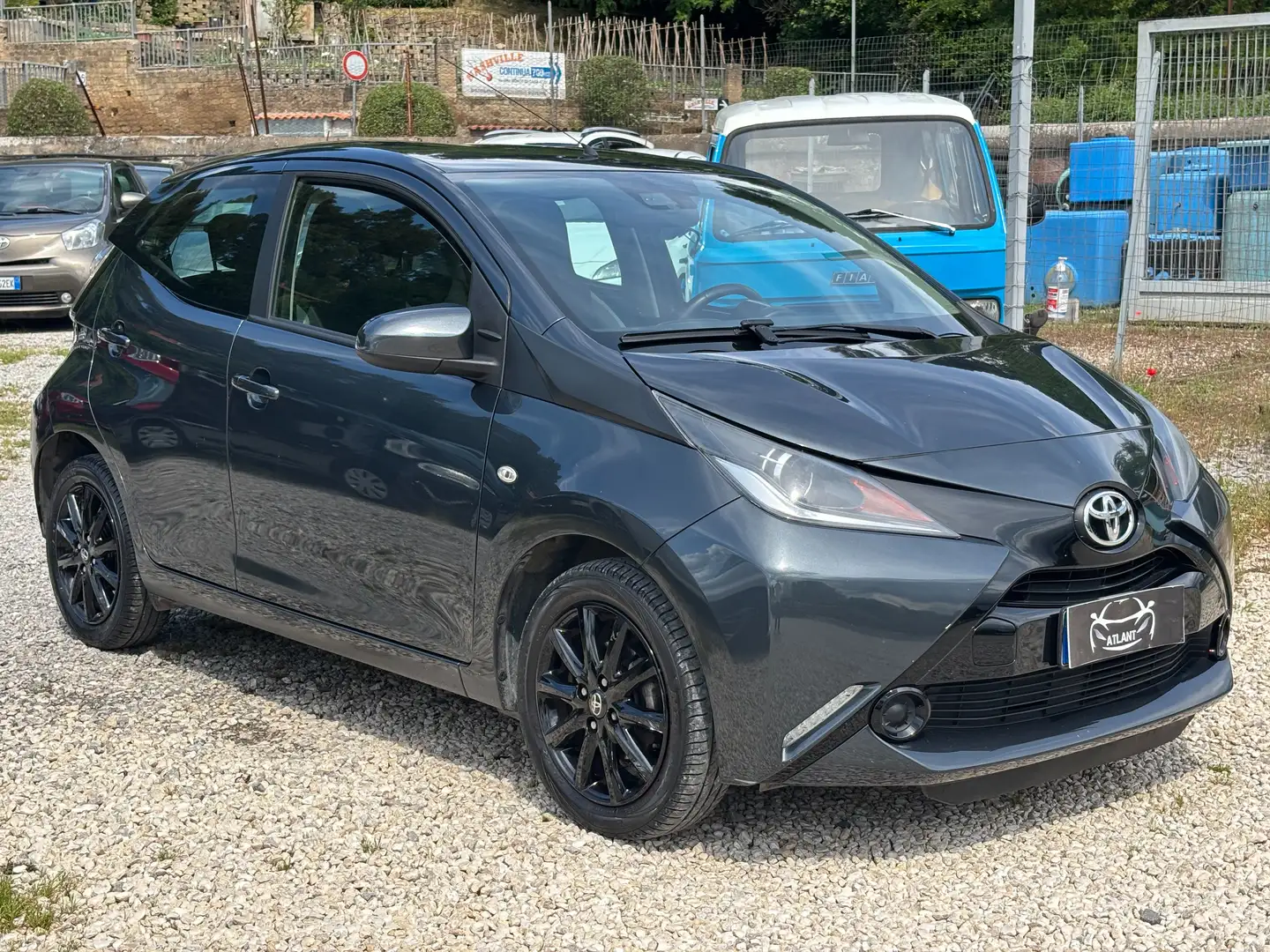 Toyota Aygo 5p 1.0 x-black tss Nero - 1