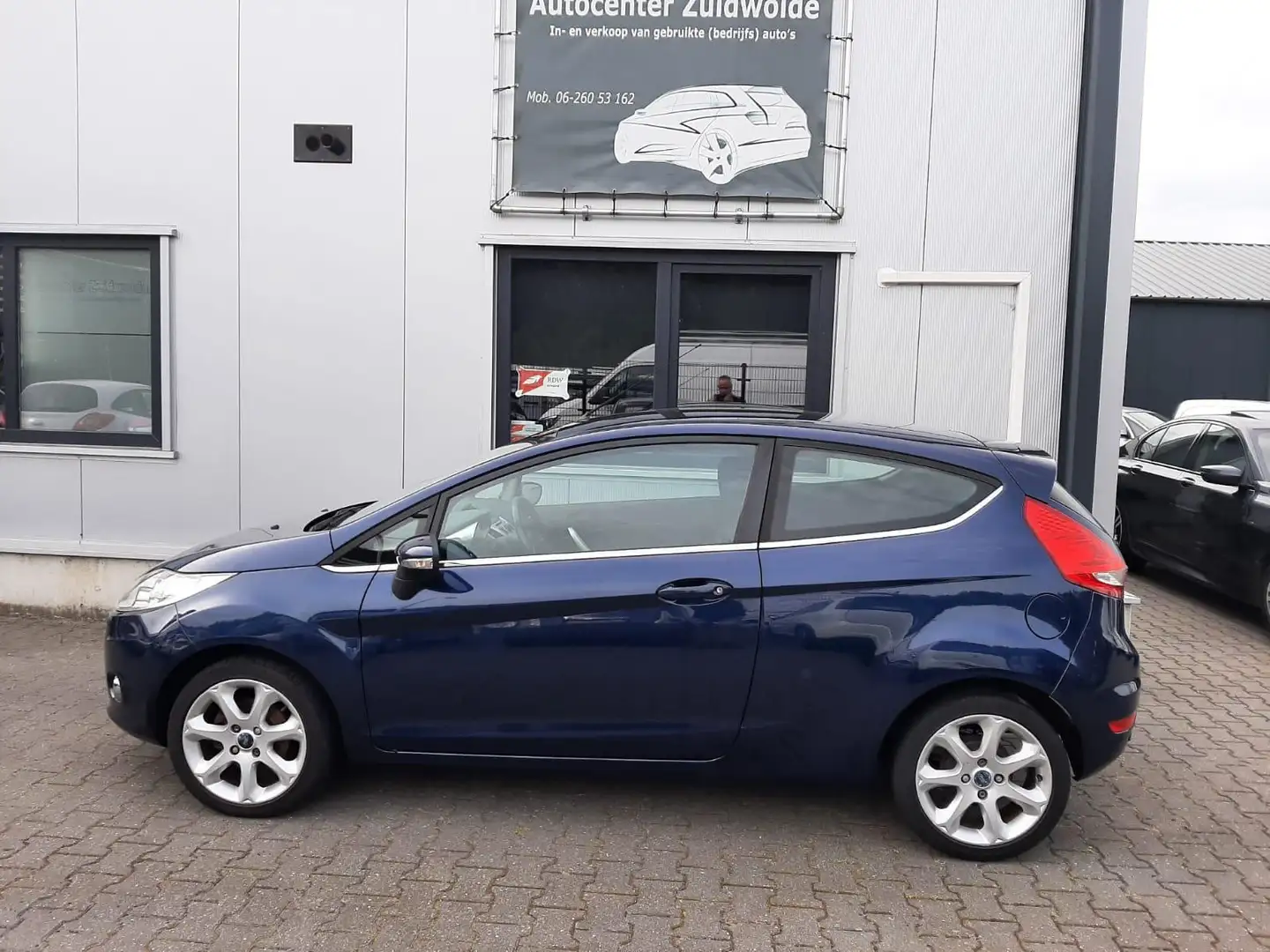 Ford Fiesta 1.25 Titanium Blauw - 2
