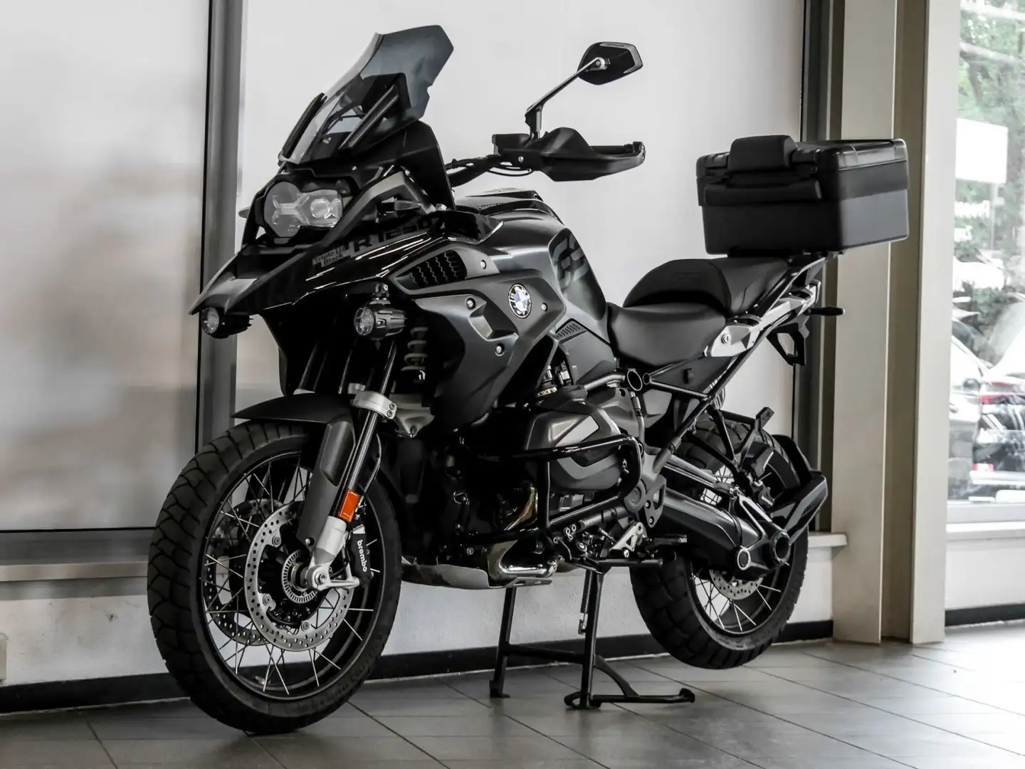 BMW R 1250 GS Triple Black - 4 Pakete + Akra Schwarz - 2