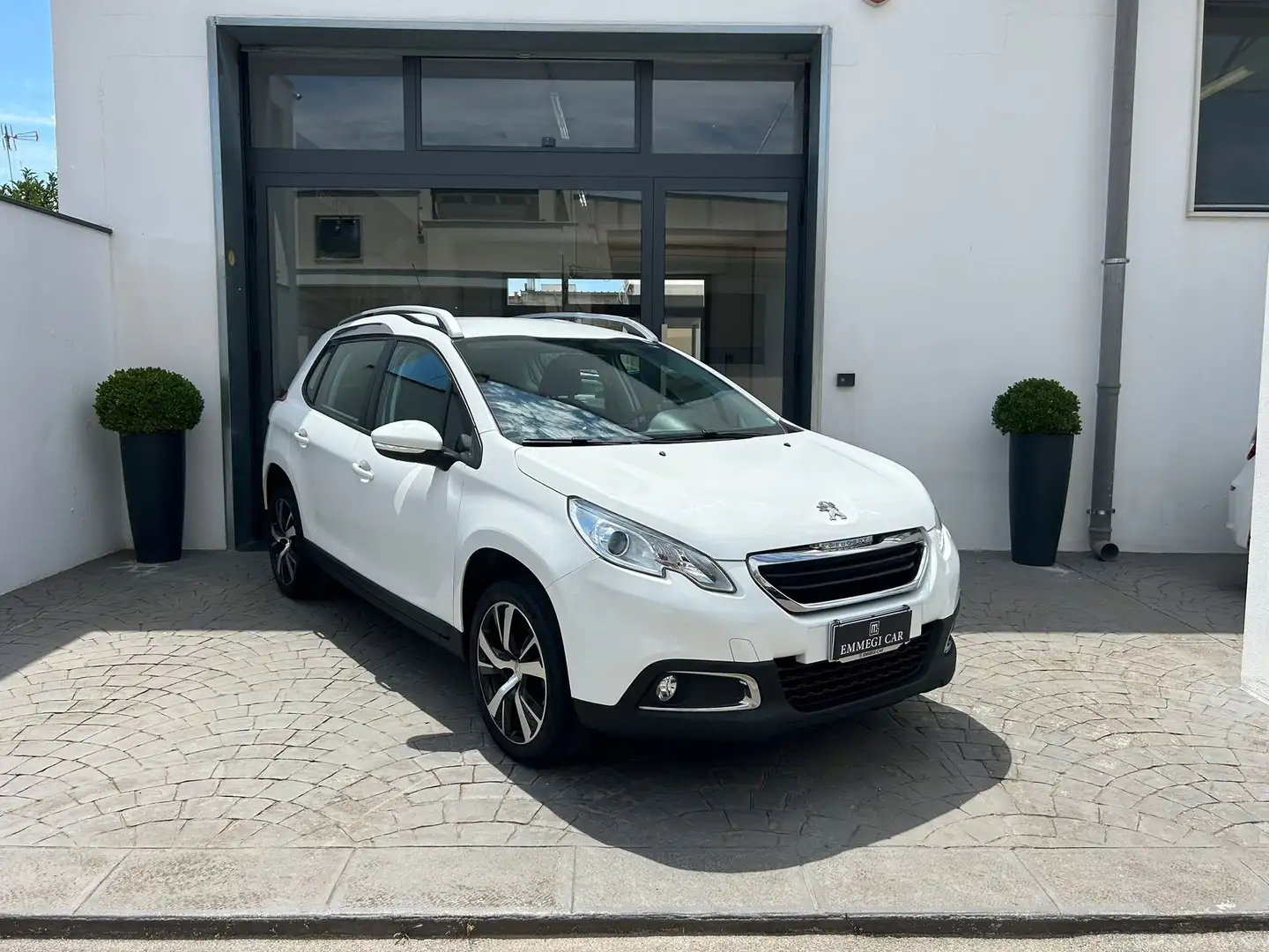 Peugeot 2008 1.6 HDI 100Cv ALLURE Km120.000-2016 Bianco - 1