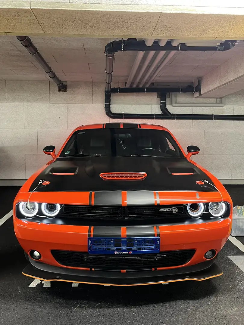 Dodge Challenger Automatik SXT Plus HELLCAT OPTIK - 2