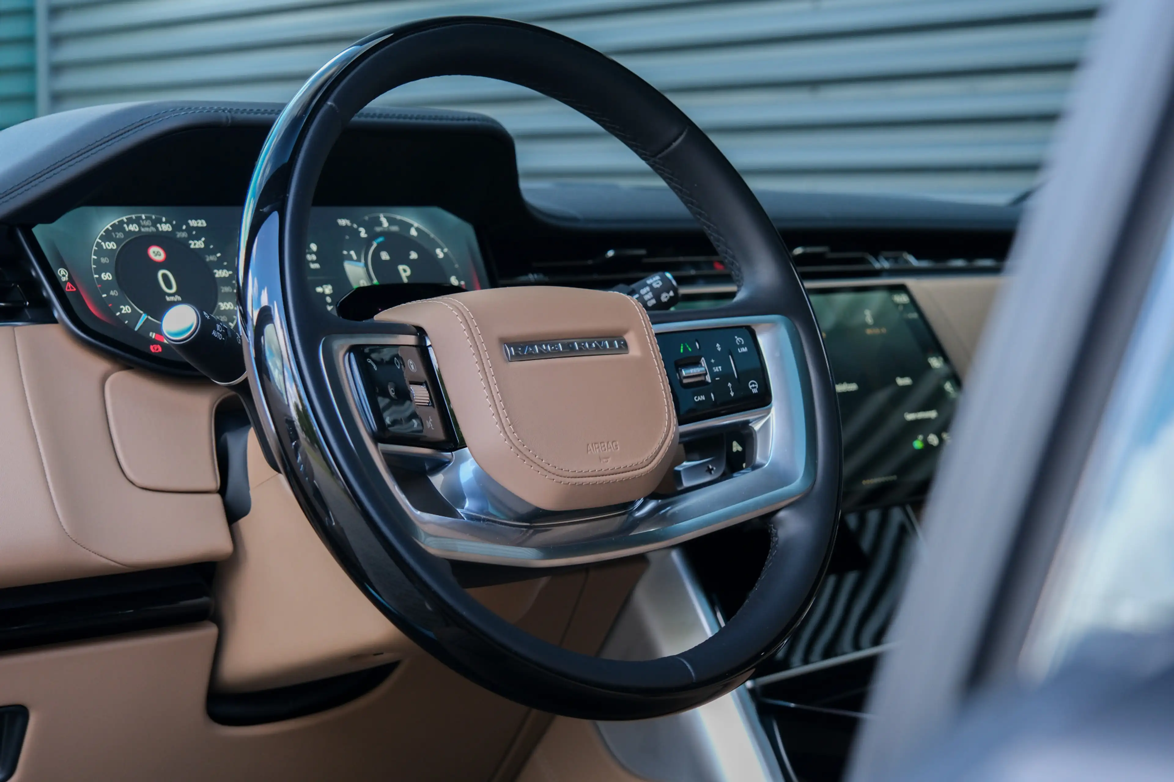 Land Rover Range Rover P550e Autobiography | NP € 202.274,- | uitgevoerd — photo 17