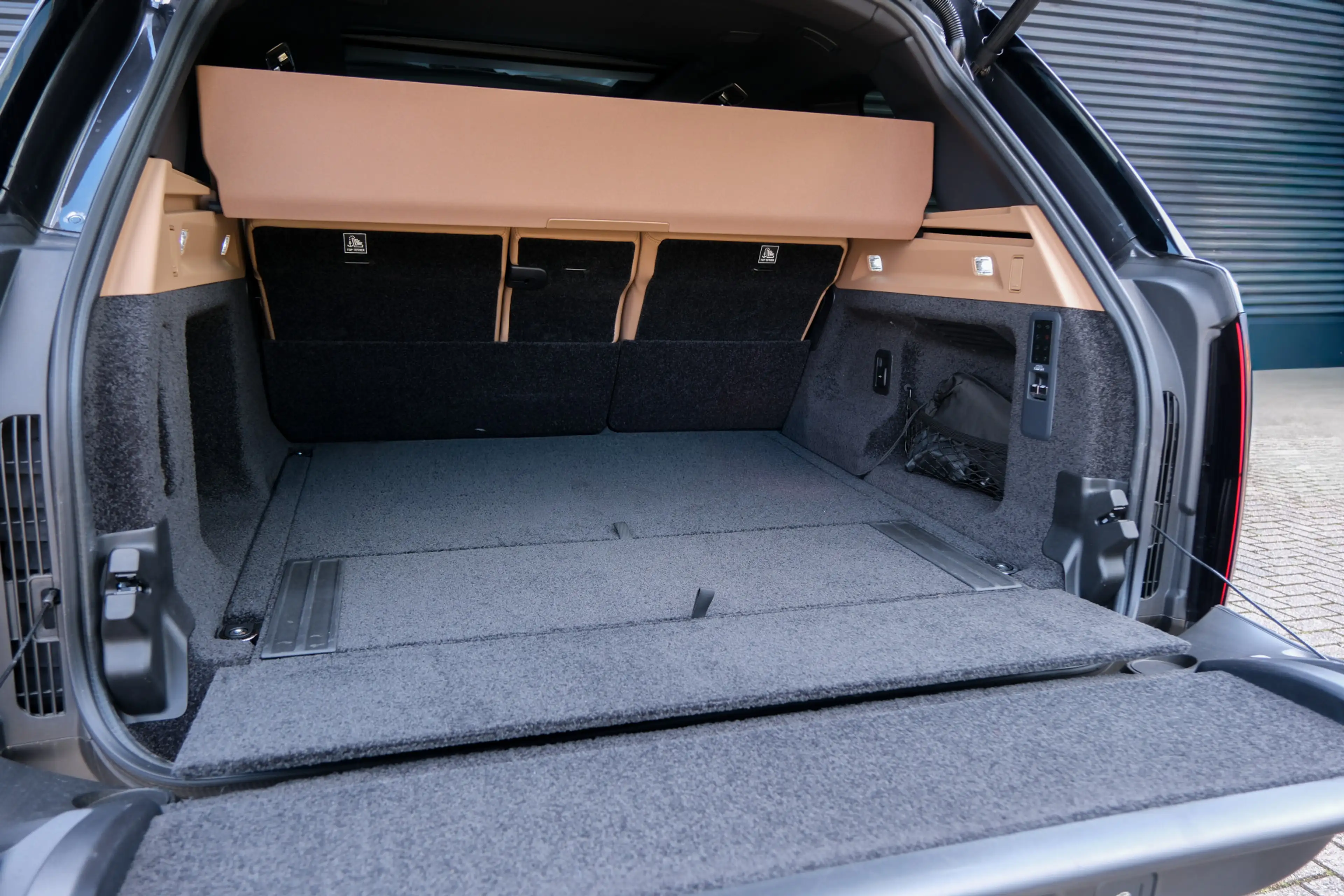 Land Rover Range Rover P550e Autobiography | NP € 202.274,- | uitgevoerd — photo 26