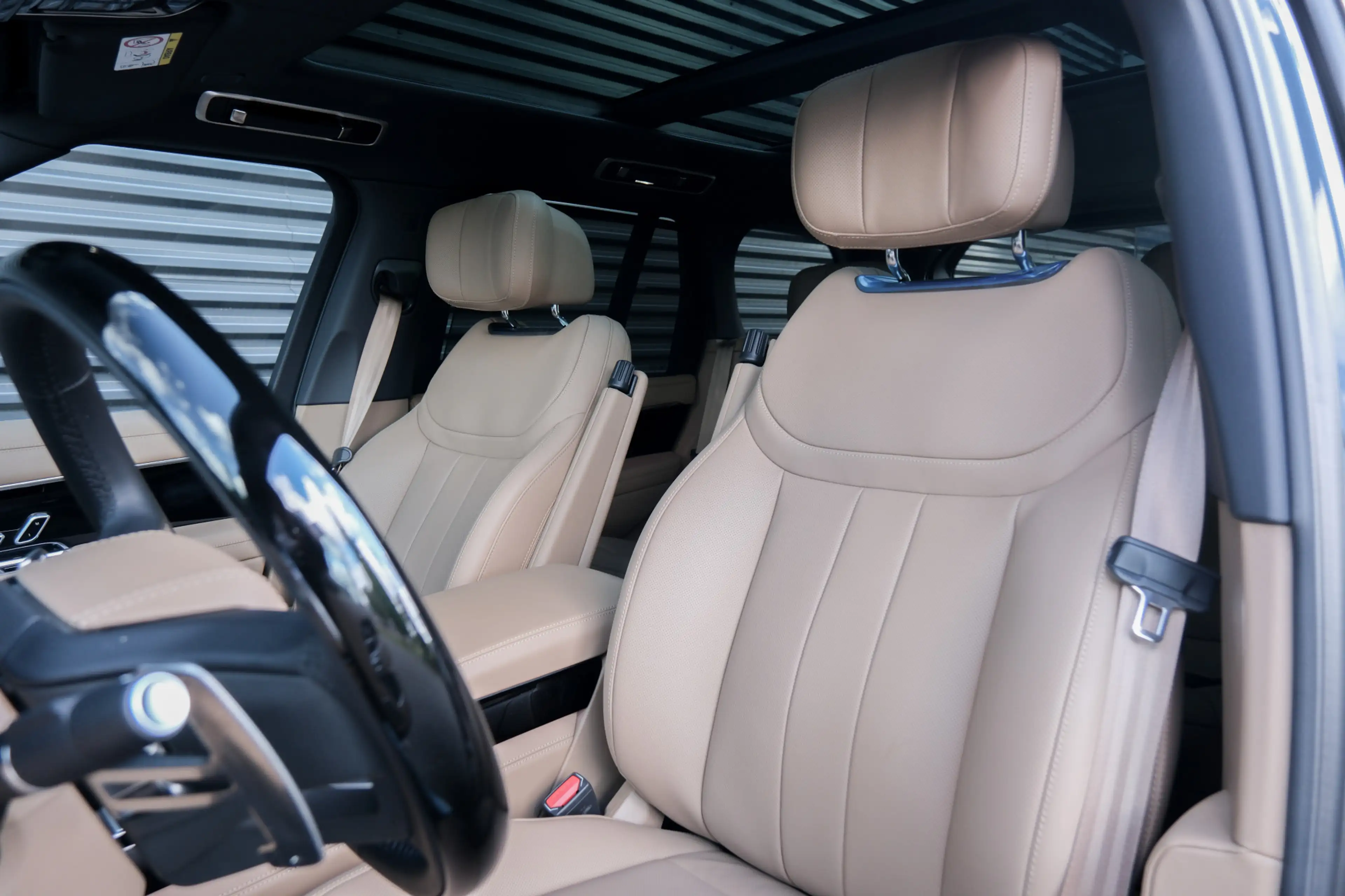Land Rover Range Rover P550e Autobiography | NP € 202.274,- | uitgevoerd — photo 21