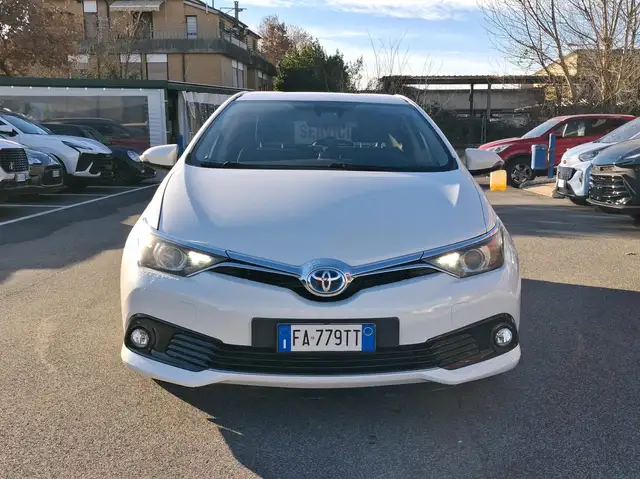 Toyota Auris Auris II 2015 1.8h Lounge cvt