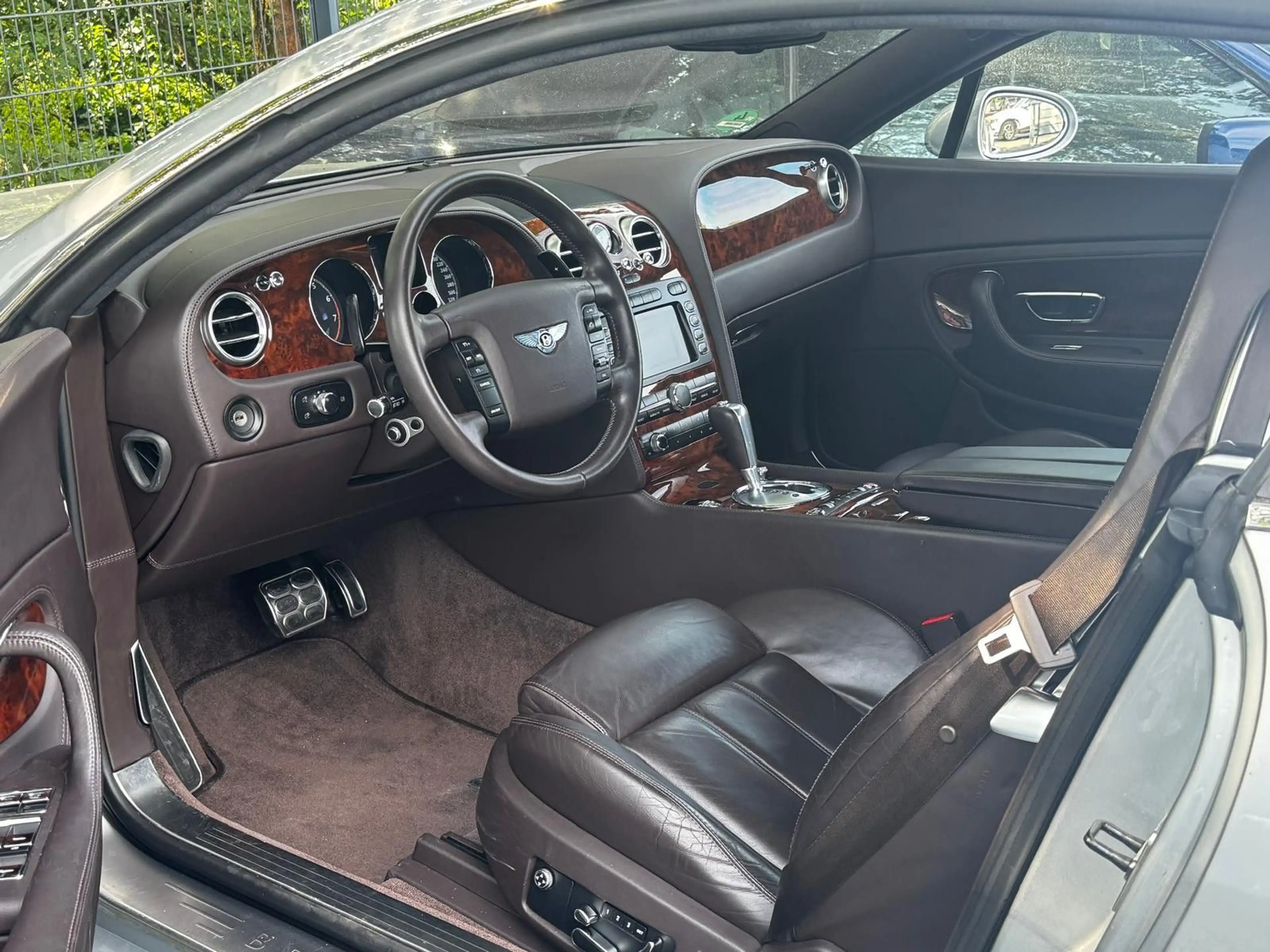 Bentley Continental Continantal GT 6.0 W12 — photo 15