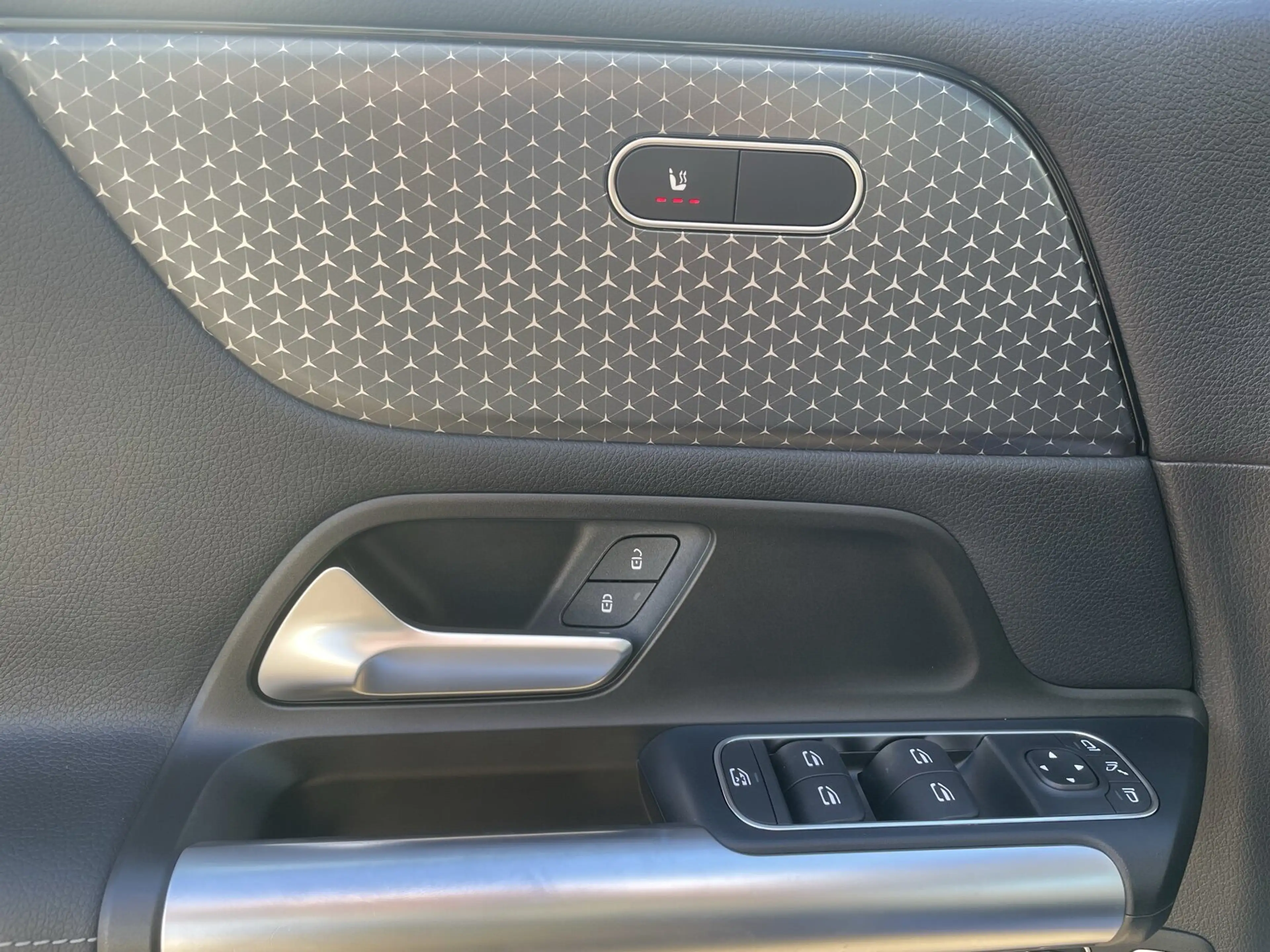 Mercedes-Benz B 250 B 250 e PROGRESSIVE+DISTRO+360°+EASYP+LENKHZ+TWA — photo 11