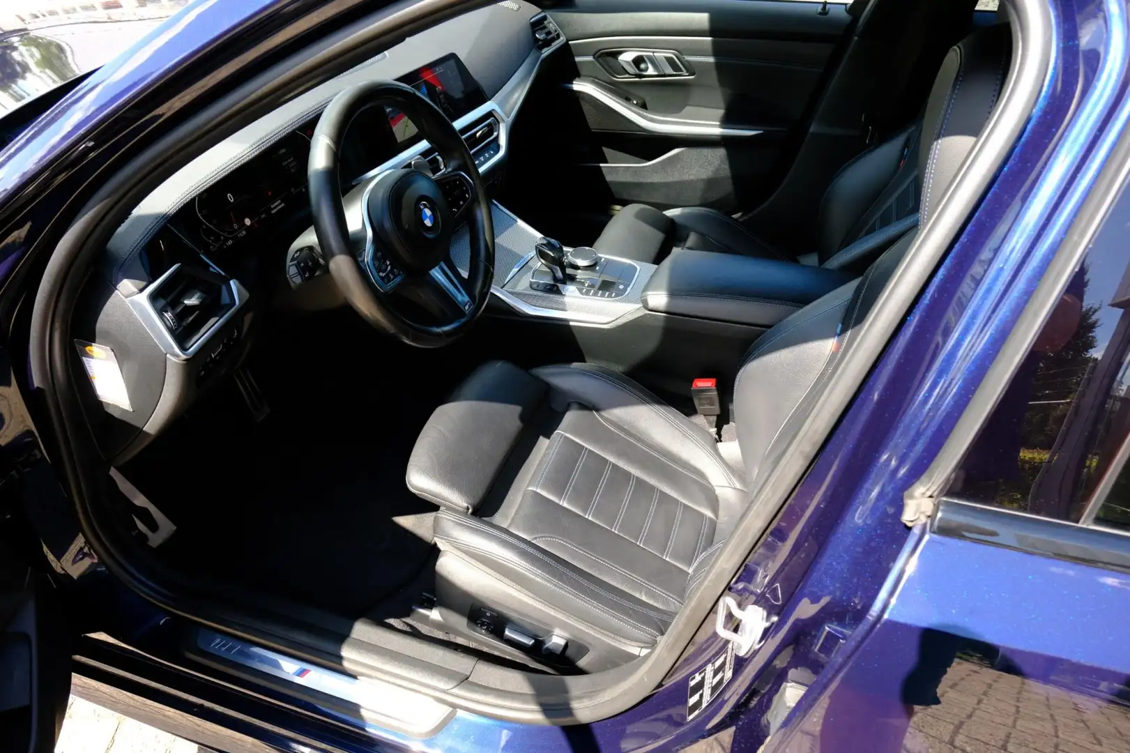 BMW 330 3-serie 330d 265pk M Sport Aut. LaserLight |Pano|S Blue - 2