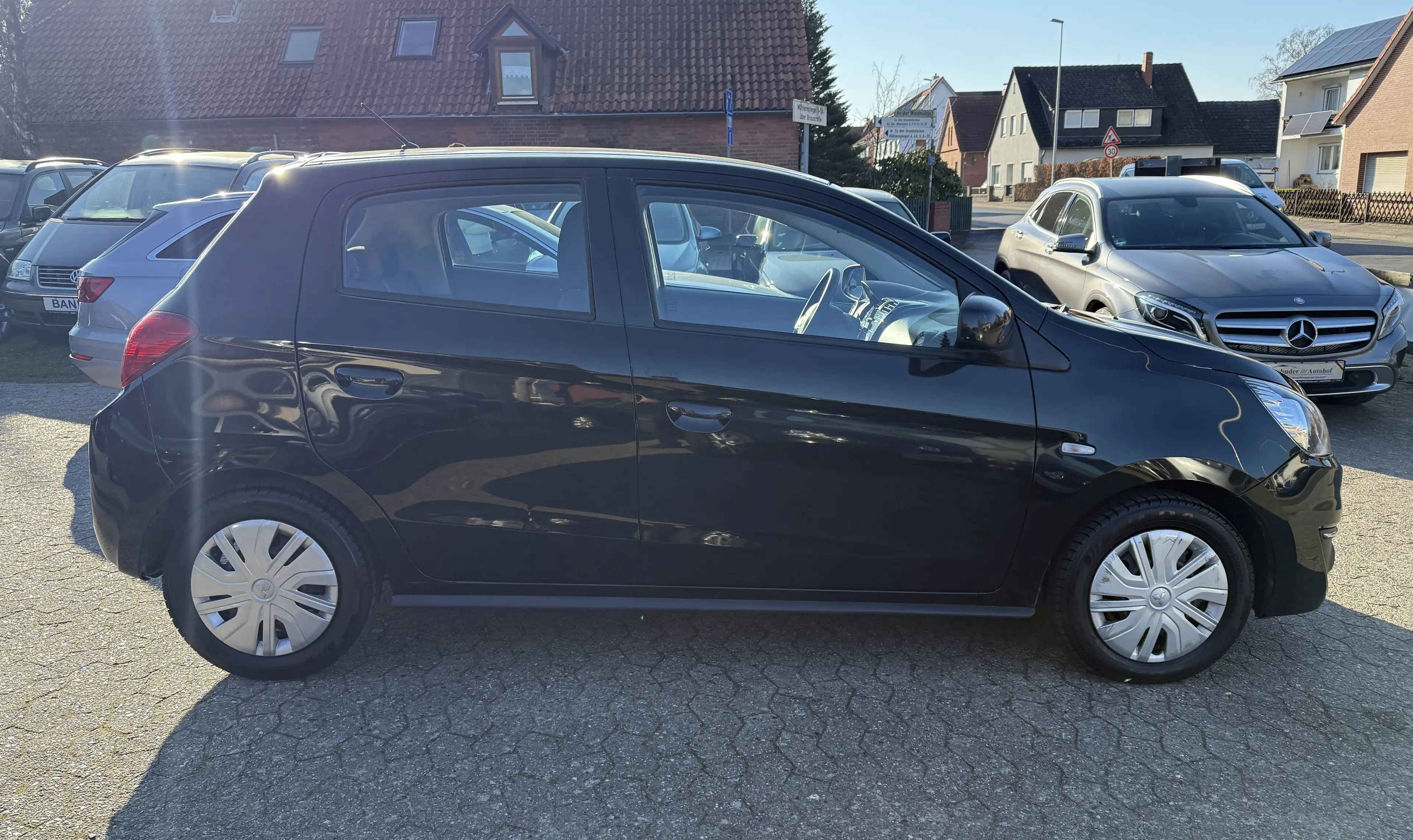 Mitsubishi Space Star Diamant Edition — photo 9