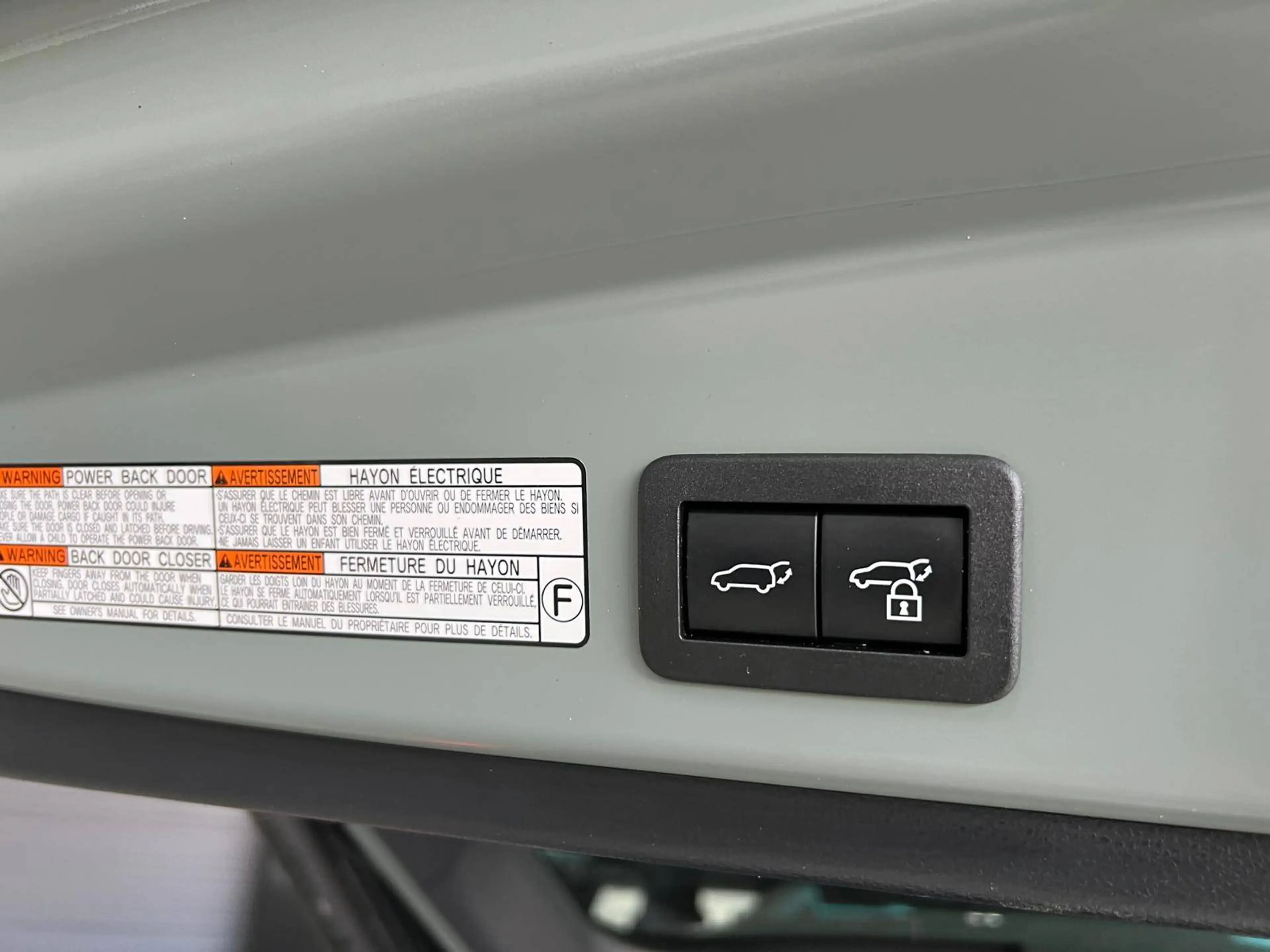 Toyota Corolla Cross Corolla Cross Hybrid 2.0 2WD Premium e-CVT (145 kW) Premium — photo 9