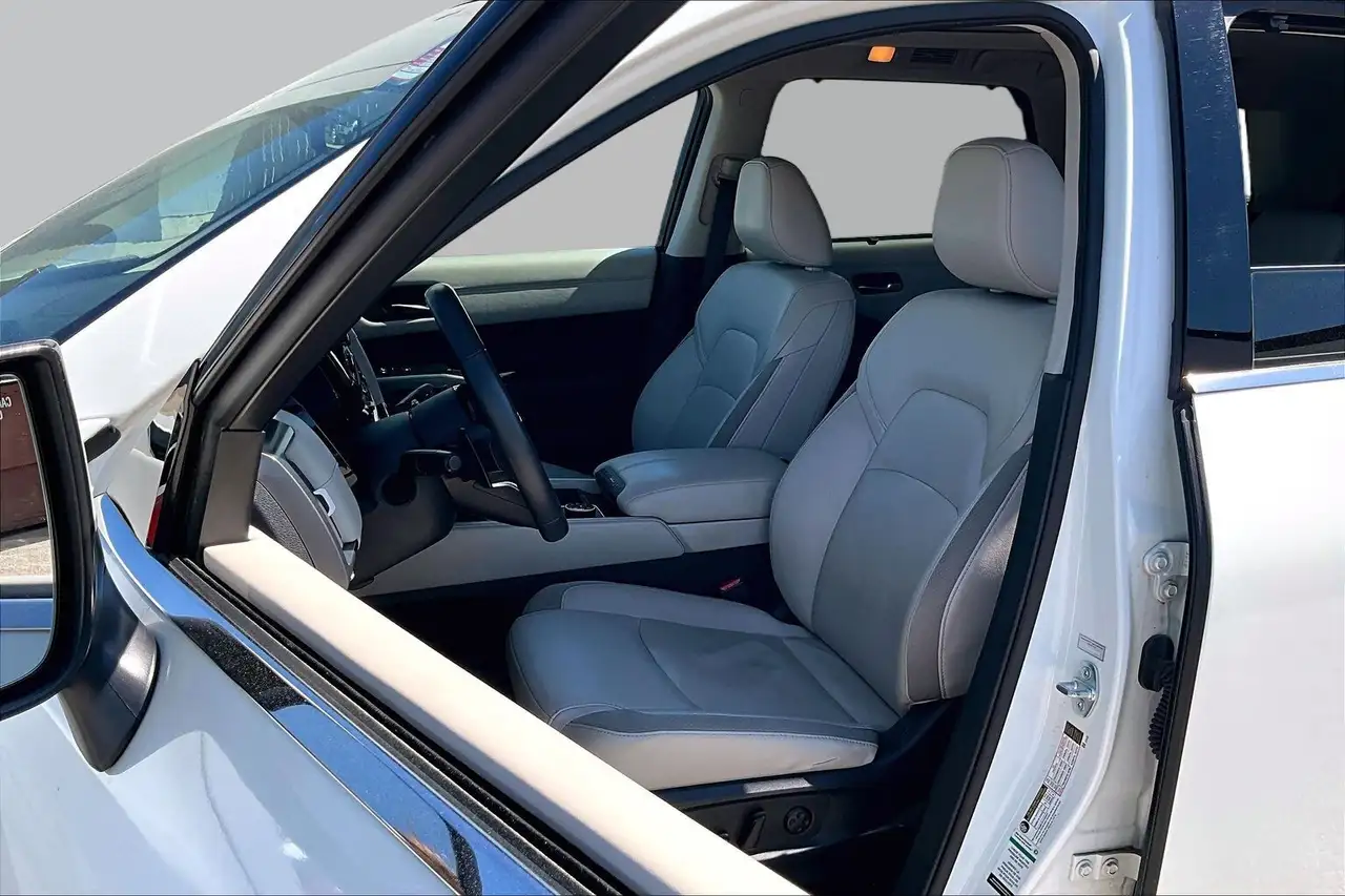 Nissan Pathfinder снимка Nissan Pathfinder