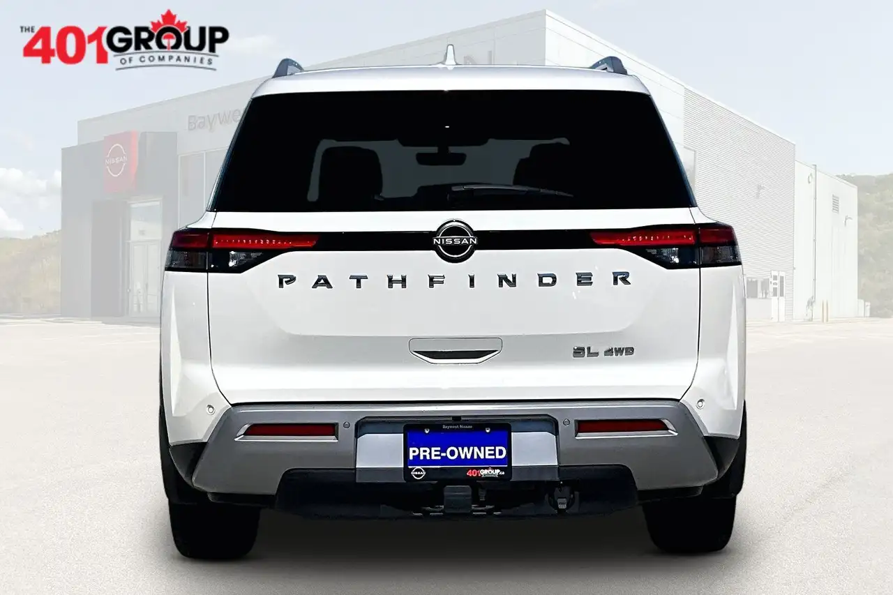 Nissan Pathfinder снимка Nissan Pathfinder