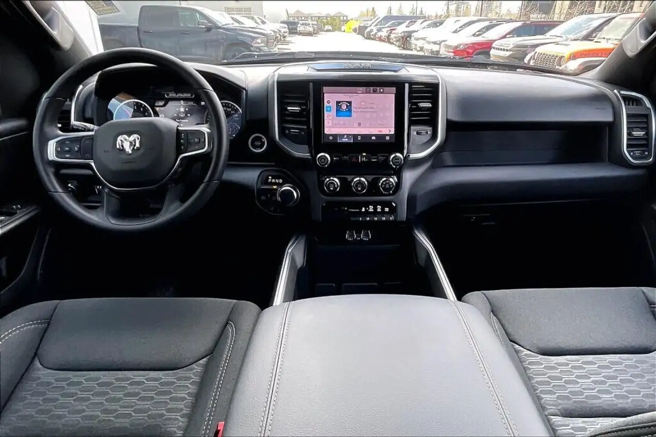 RAM 1500 снимка RAM 1500