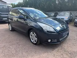 Peugeot 5008 1.6 HDi 112ch BLUE LION