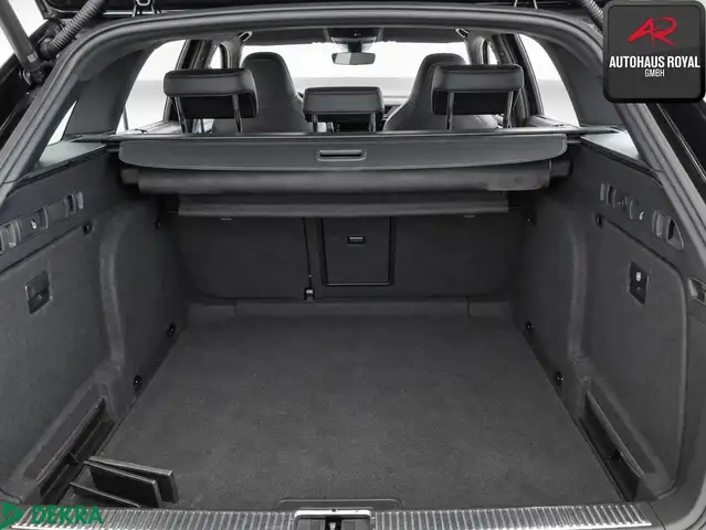 Skoda Superb view 5