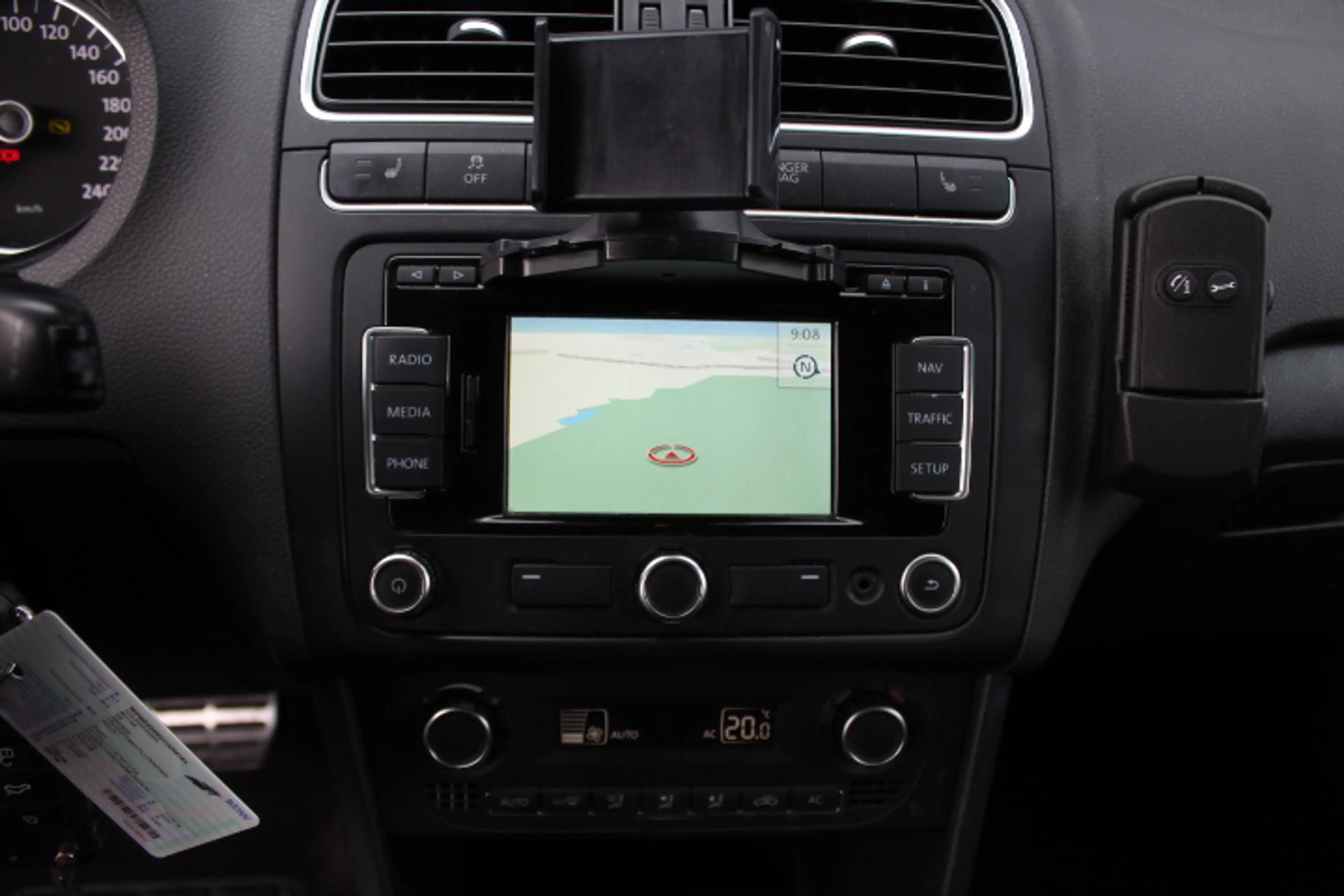 Volkswagen Polo Cross 1.2 TSI Automaat, Airco, Cruise, PDC, Trekhaak — photo 12