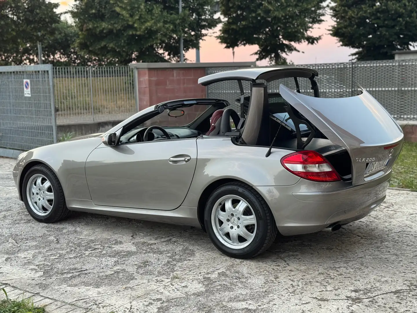 Mercedes-Benz SLK 200 SLK Roadster - R171 k Sport Zilver - 1