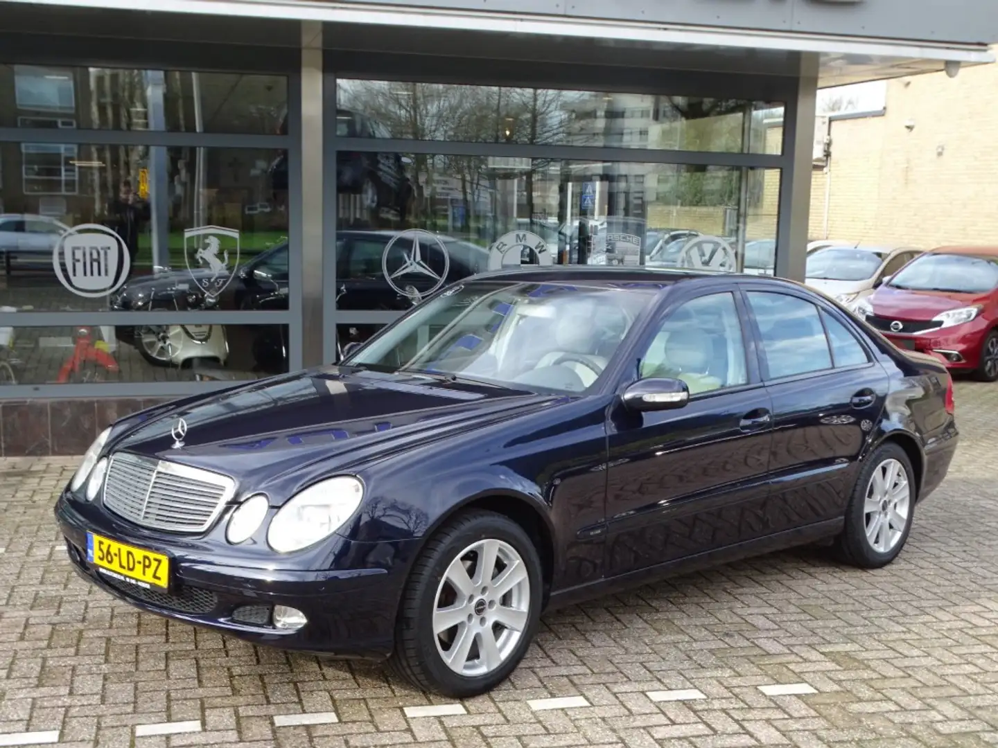 Mercedes-Benz E 200 200 K. ELEGANCE Mavi - 2