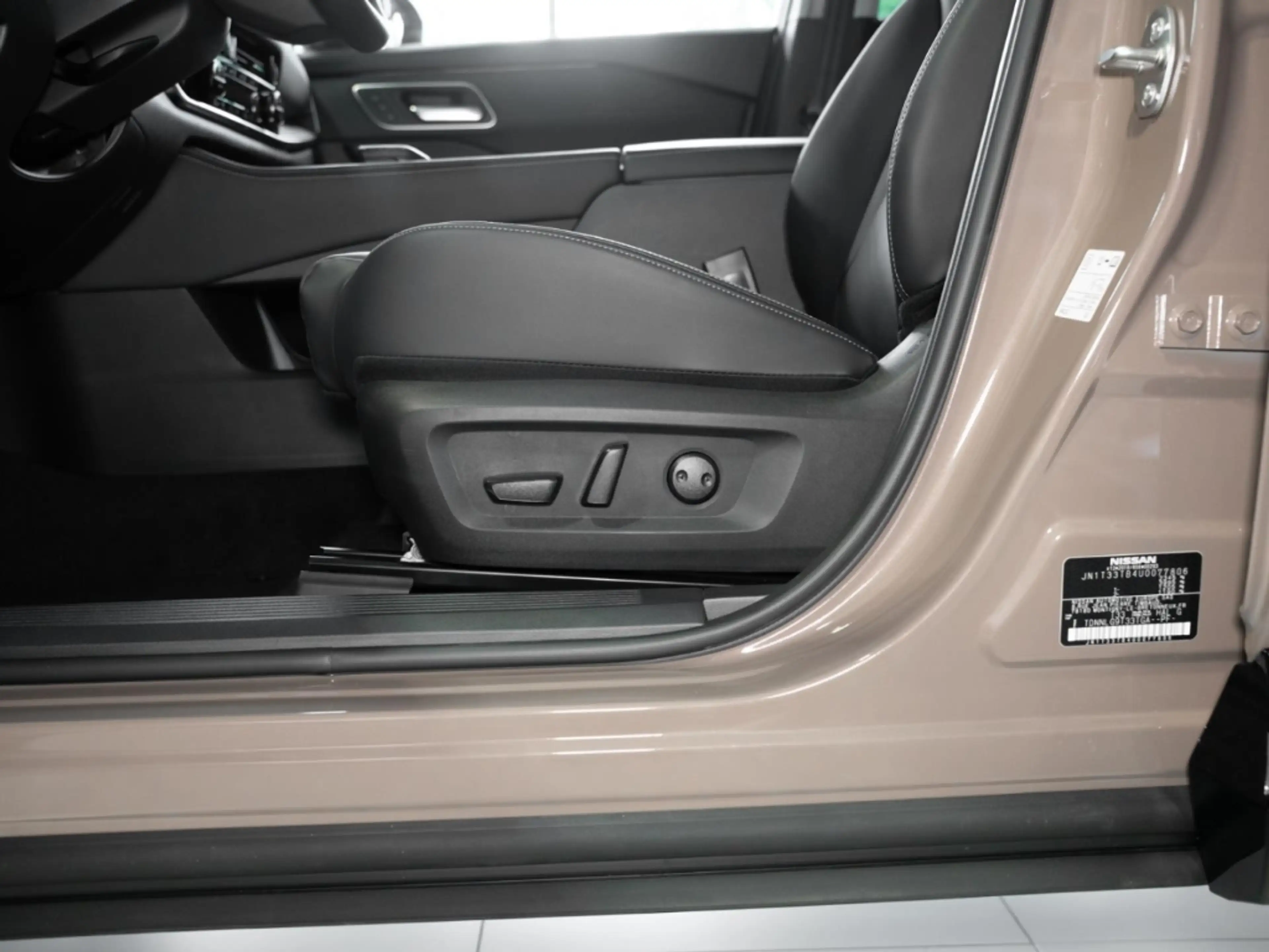 Nissan X-Trail Tekna e-Power e-4orce 4x4 LED Panoramadach Bose 36 — photo 15