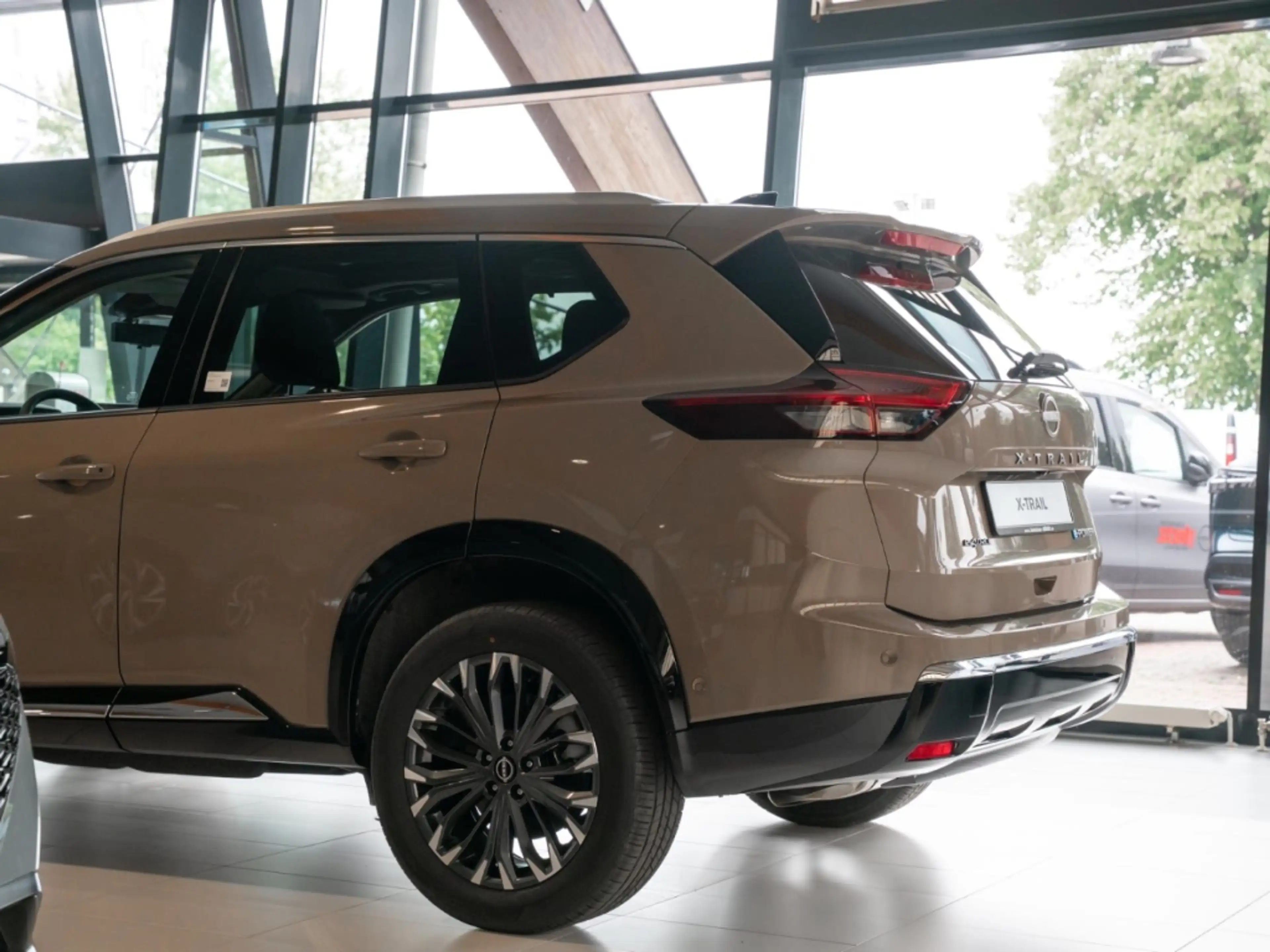 Nissan X-Trail Tekna e-Power e-4orce 4x4 LED Panoramadach Bose 36 — photo 6