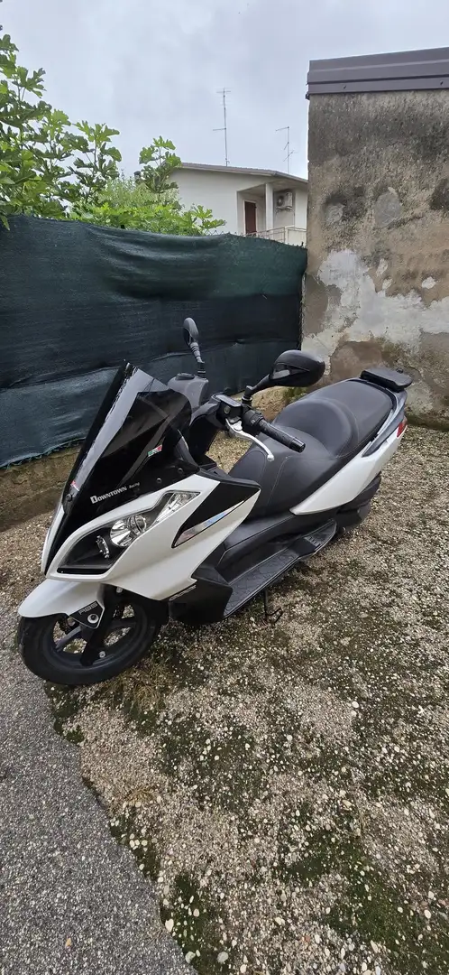 Kymco Downtown 300i Blanc - 1