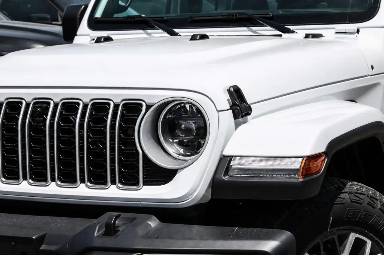Jeep Wrangler снимка Jeep Wrangler