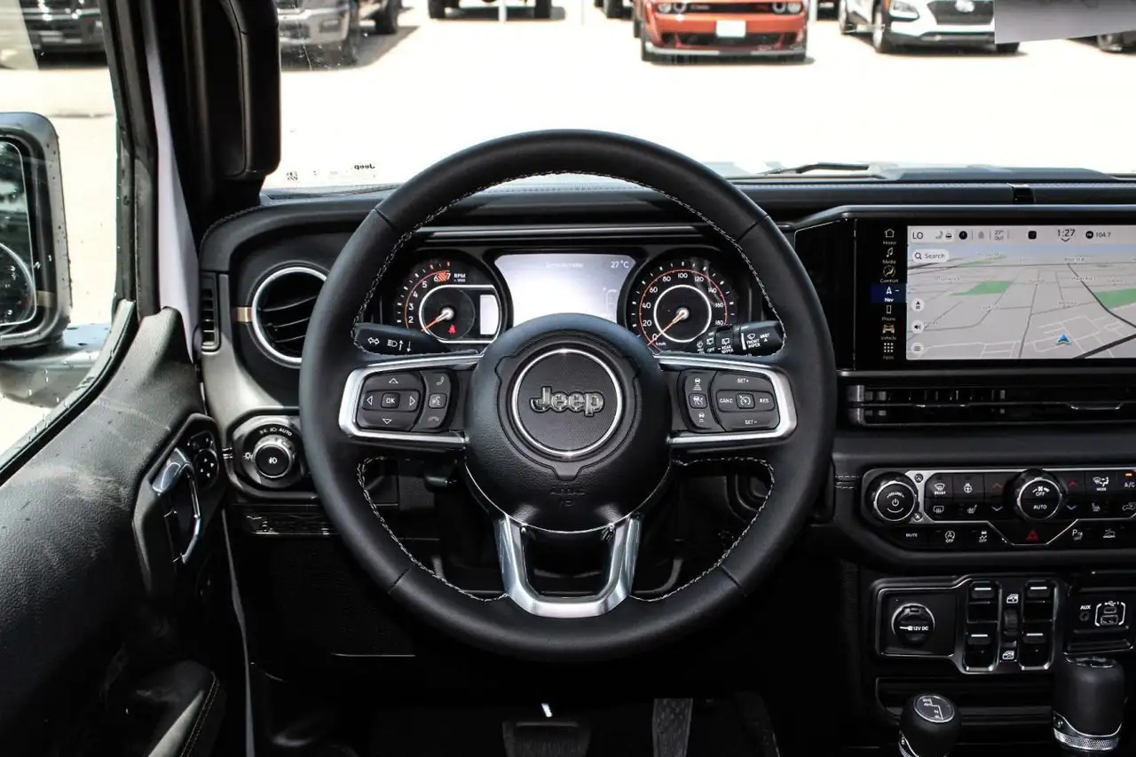 Jeep Wrangler снимка Jeep Wrangler
