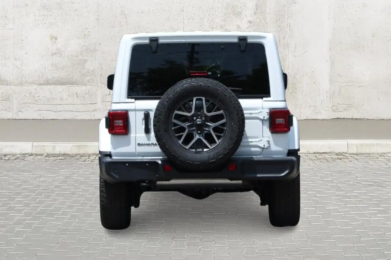 Jeep Wrangler снимка Jeep Wrangler