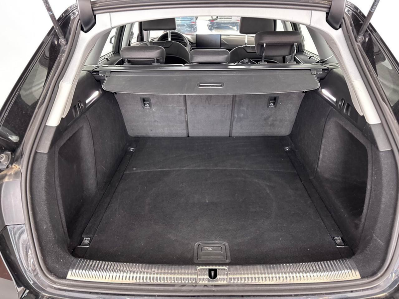 Audi A4 Avant 40 2.0 TDI quattro LED Navi RKam AUT — photo 12