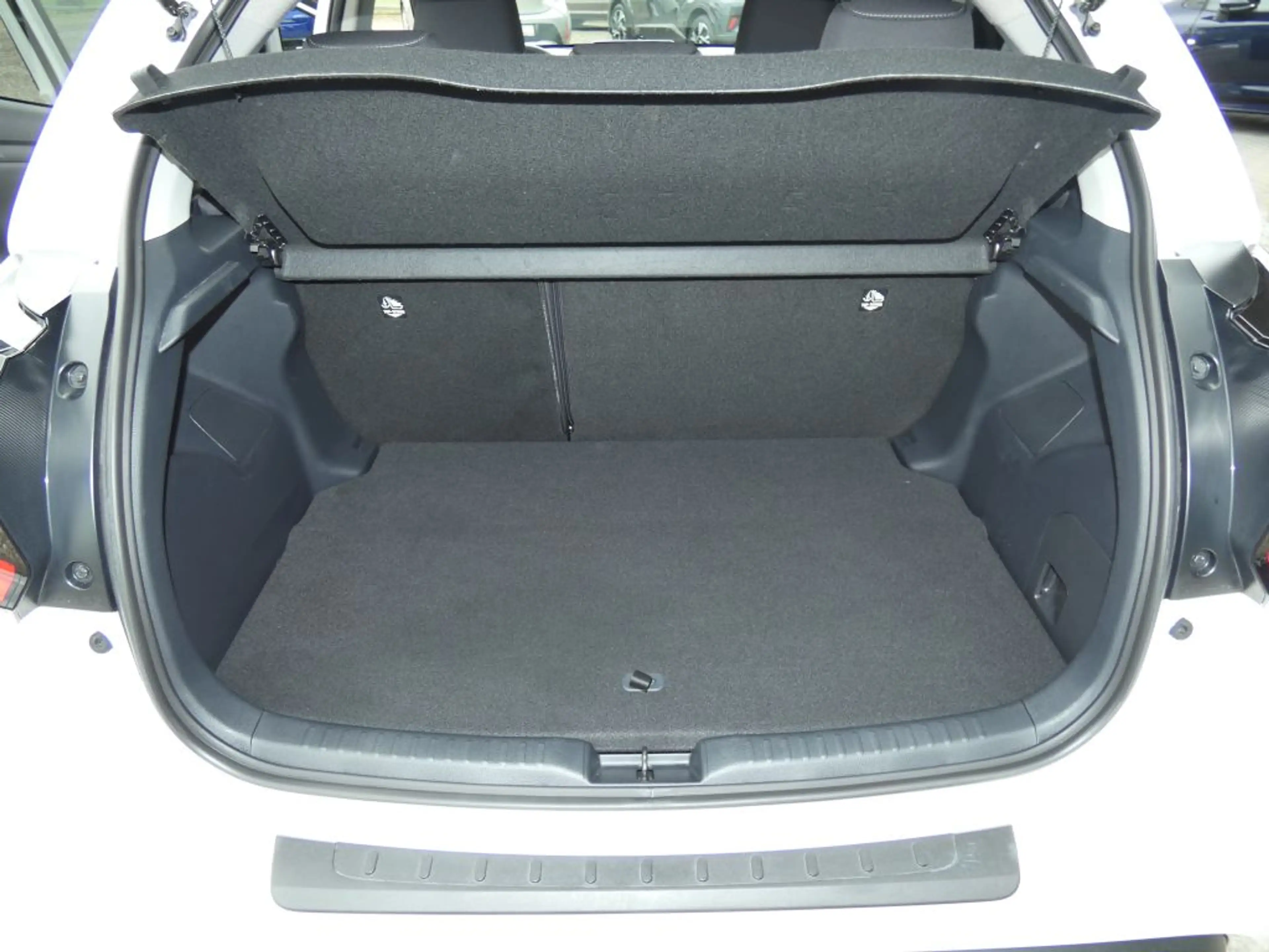 Toyota Yaris Hybrid 116 1.5 VVT-i Teamplayer — photo 8