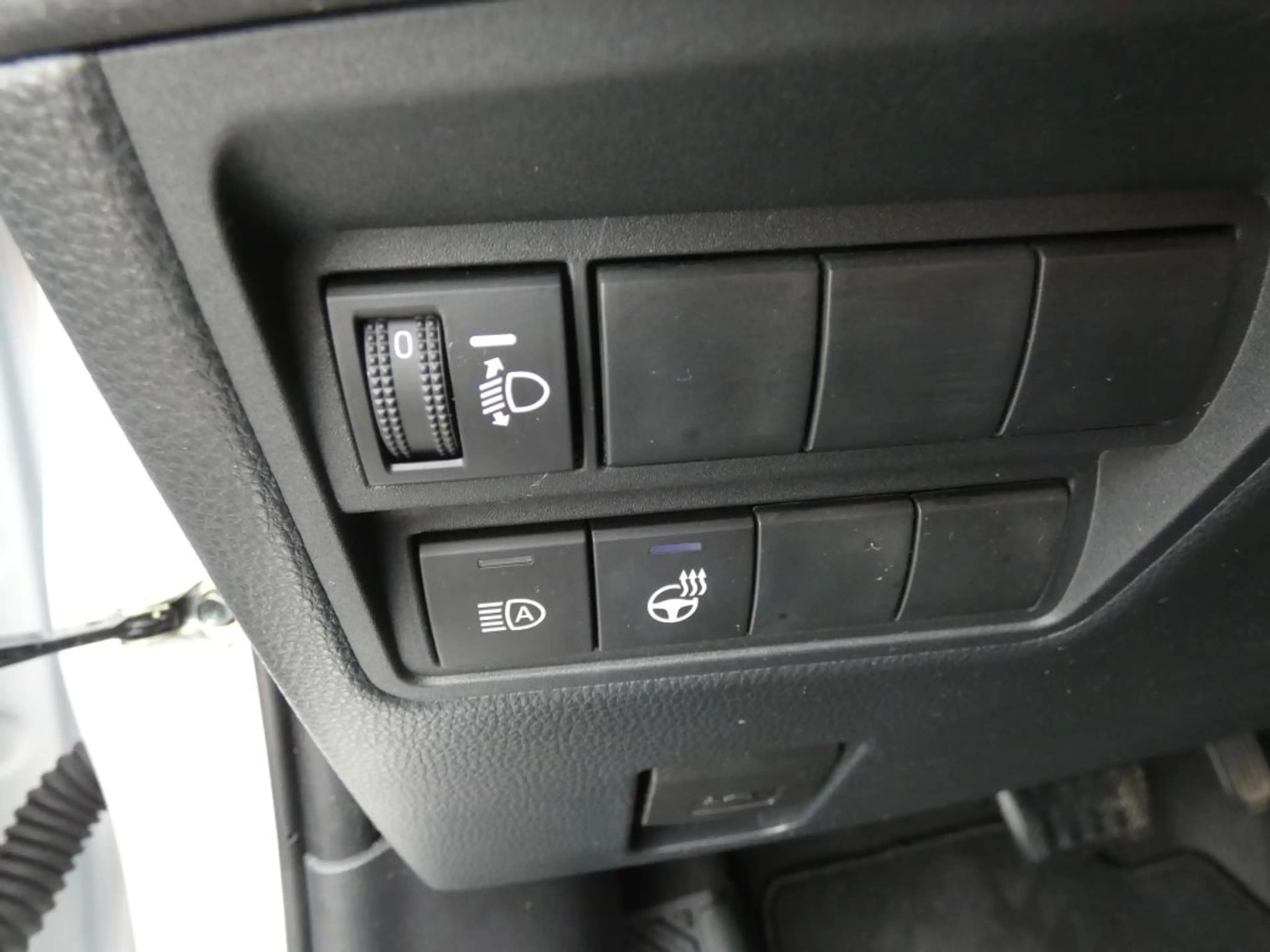 Toyota Yaris Hybrid 116 1.5 VVT-i Teamplayer — photo 14