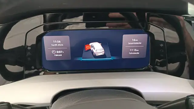 Volkswagen Golf view 15