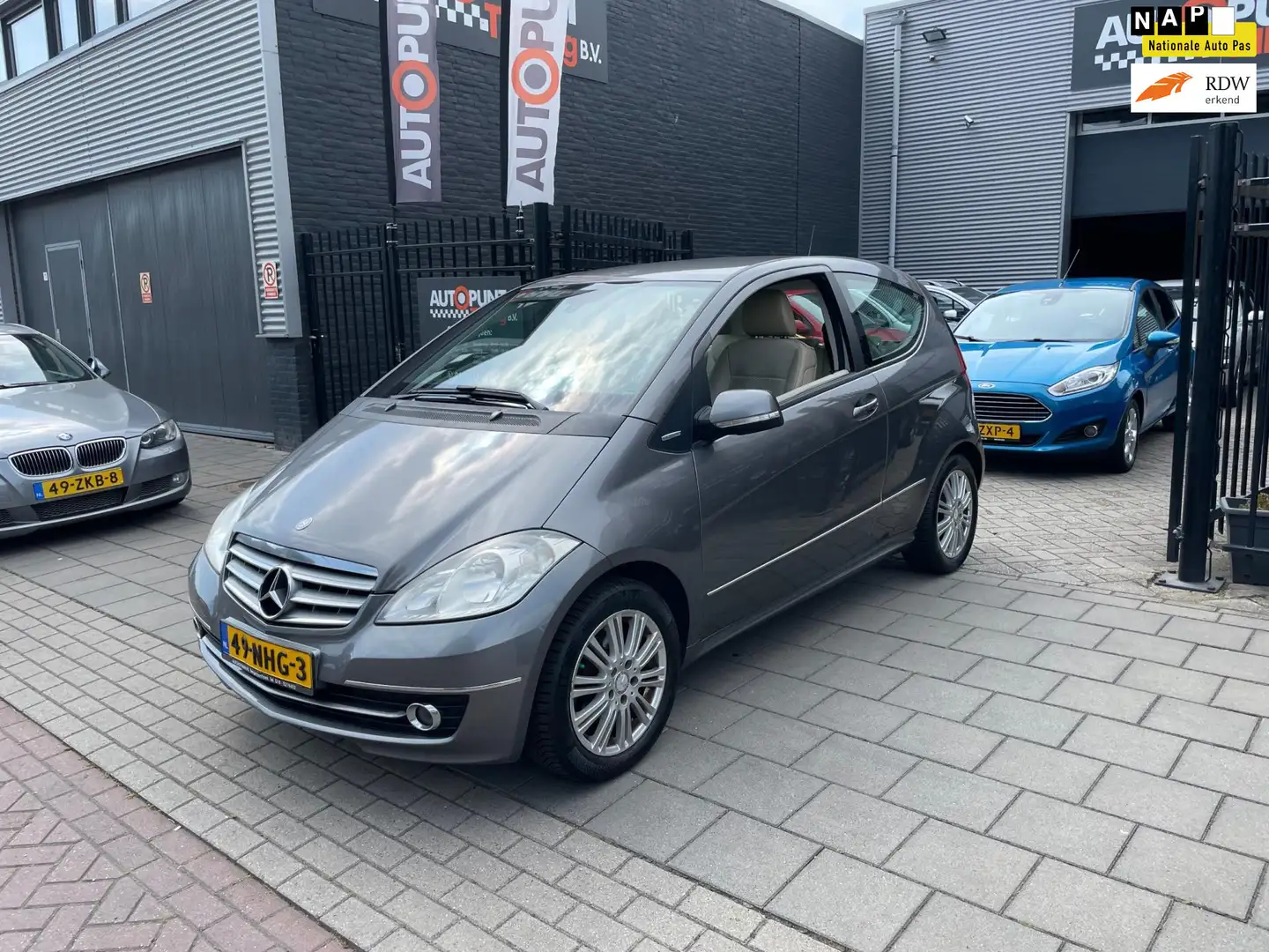 Mercedes-Benz A 160 BlueEFFICIENCY Business Class Elegance Grijs - 1