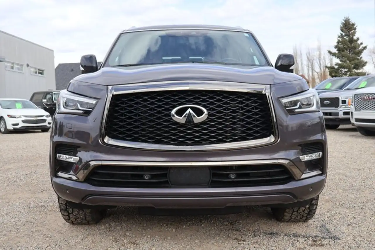 Infiniti QX80 снимка Infiniti QX80