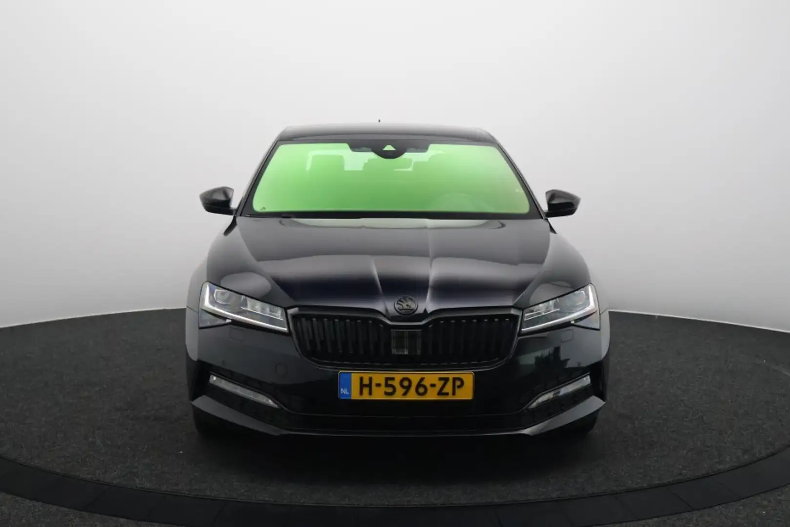 Skoda Superb 1.5 TSI ACT Sportline Business Black Edition | Aut Zwart - 2