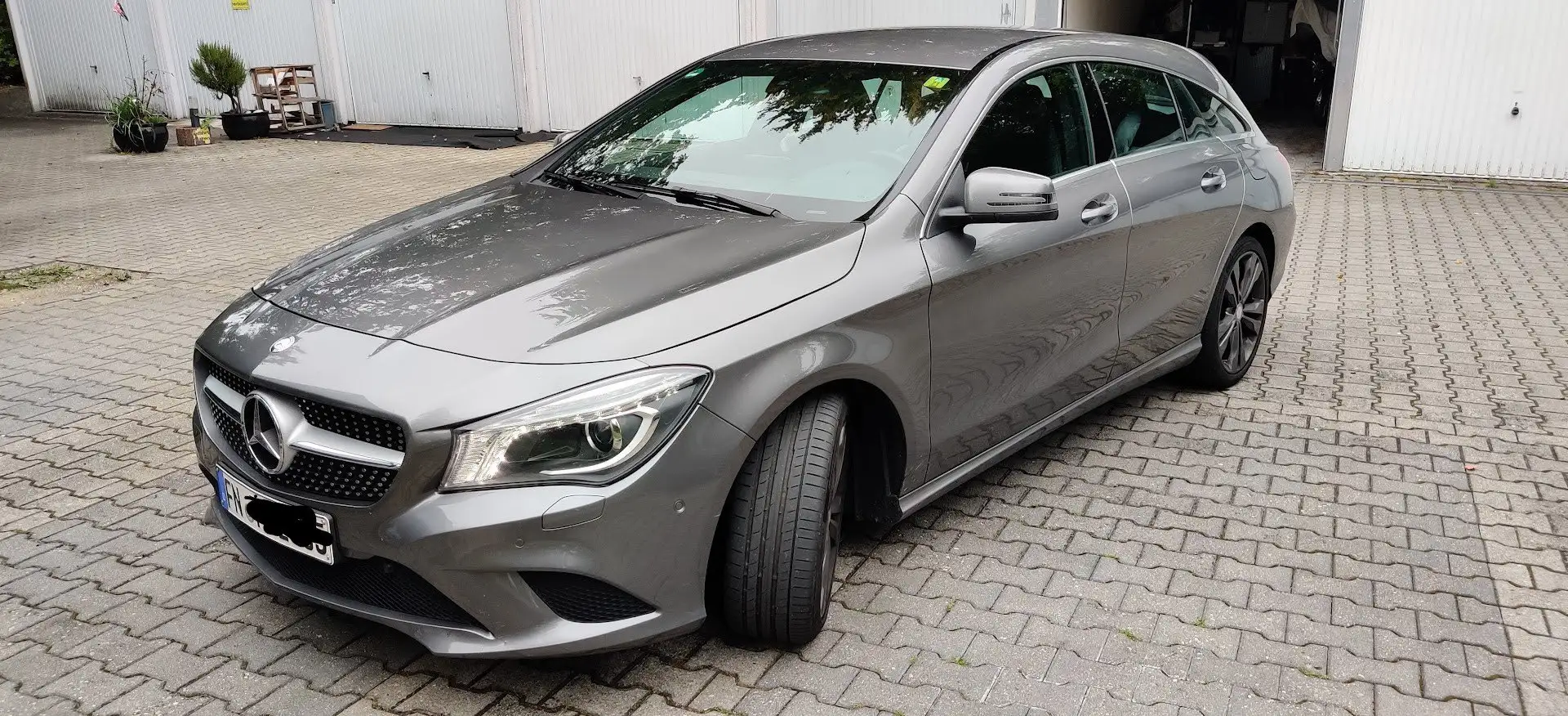Mercedes-Benz CLA 180 CLA Shooting Brake 180 - 1