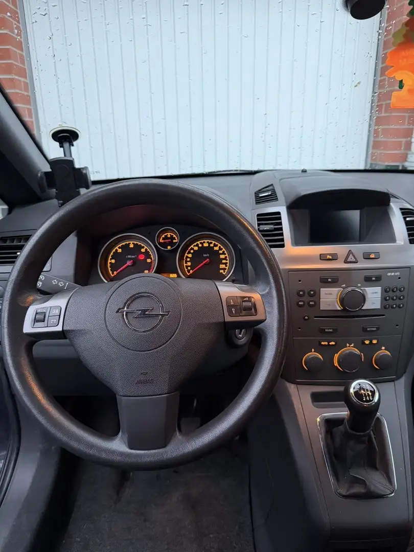 Opel Zafira 1.9 CDTI - 100 ch FAP Enjoy - 2